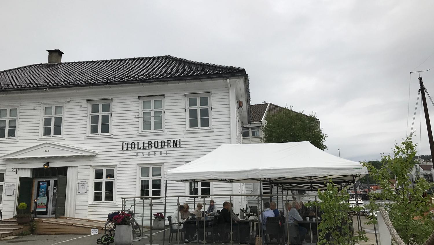 Flekkefjord-Tollboden-bakeri-Norway