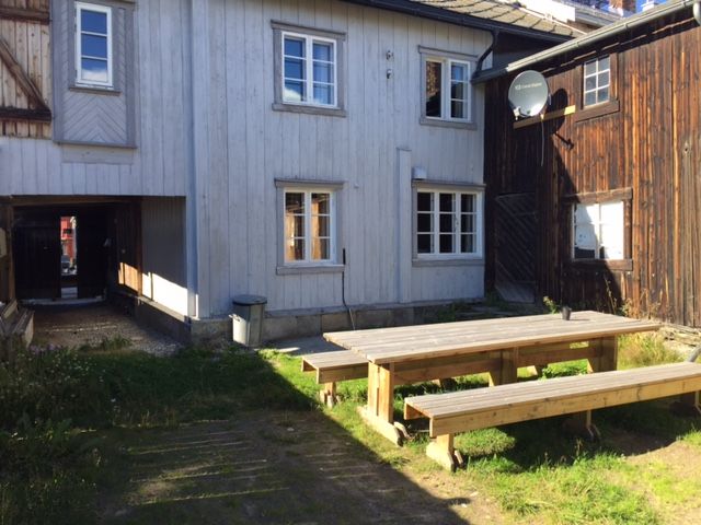 Bakgård
