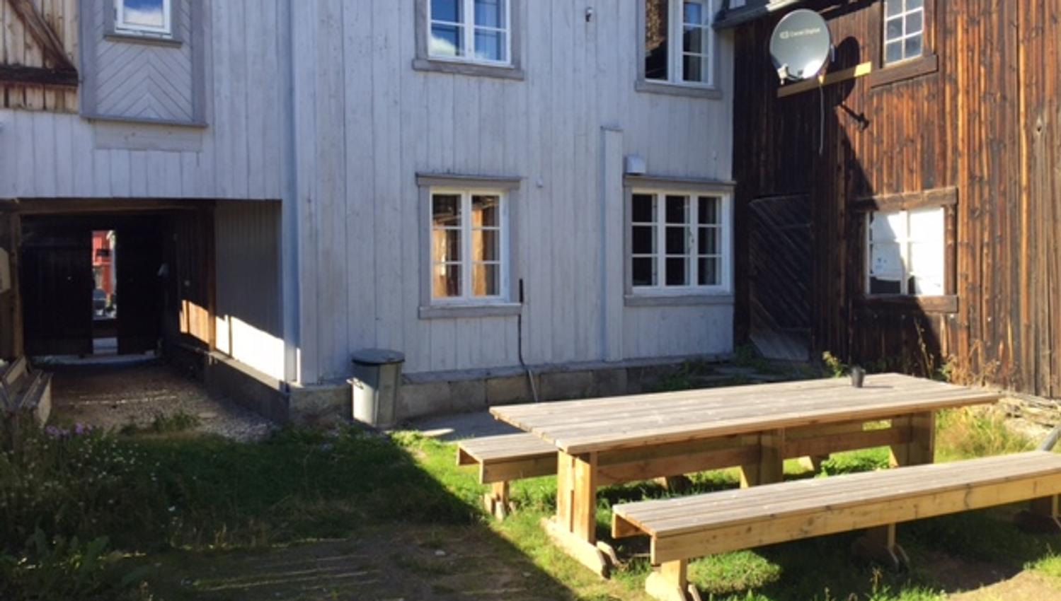 Bakgård