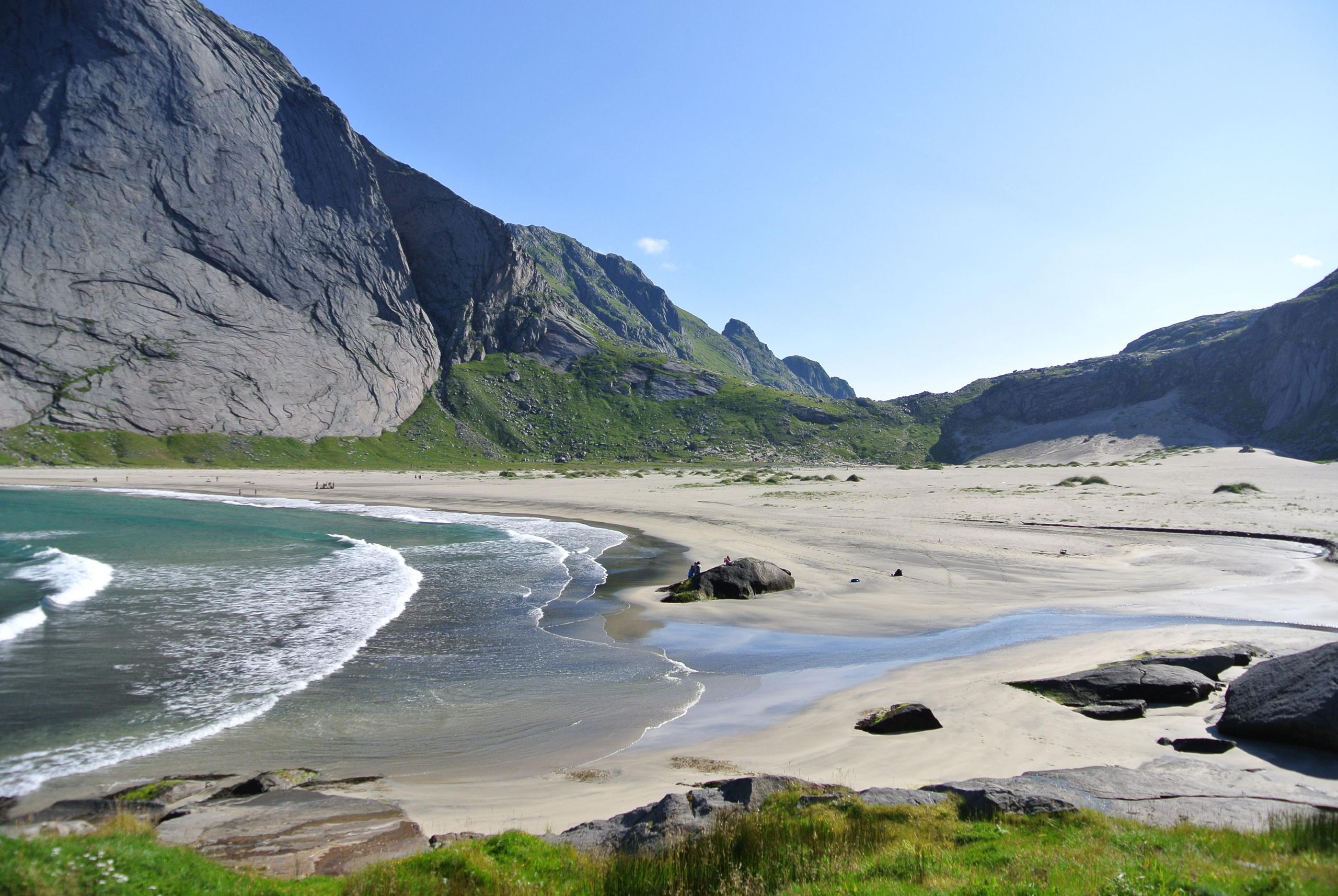 Midnight sun trip to Bunesstranda with The Tide