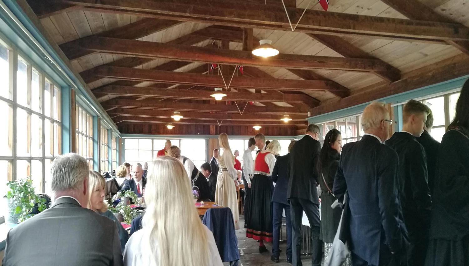 Party gathering inside Seterkafeen