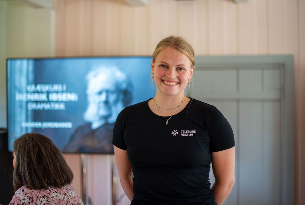 employe at the Henrik Ibsen museum in Skien