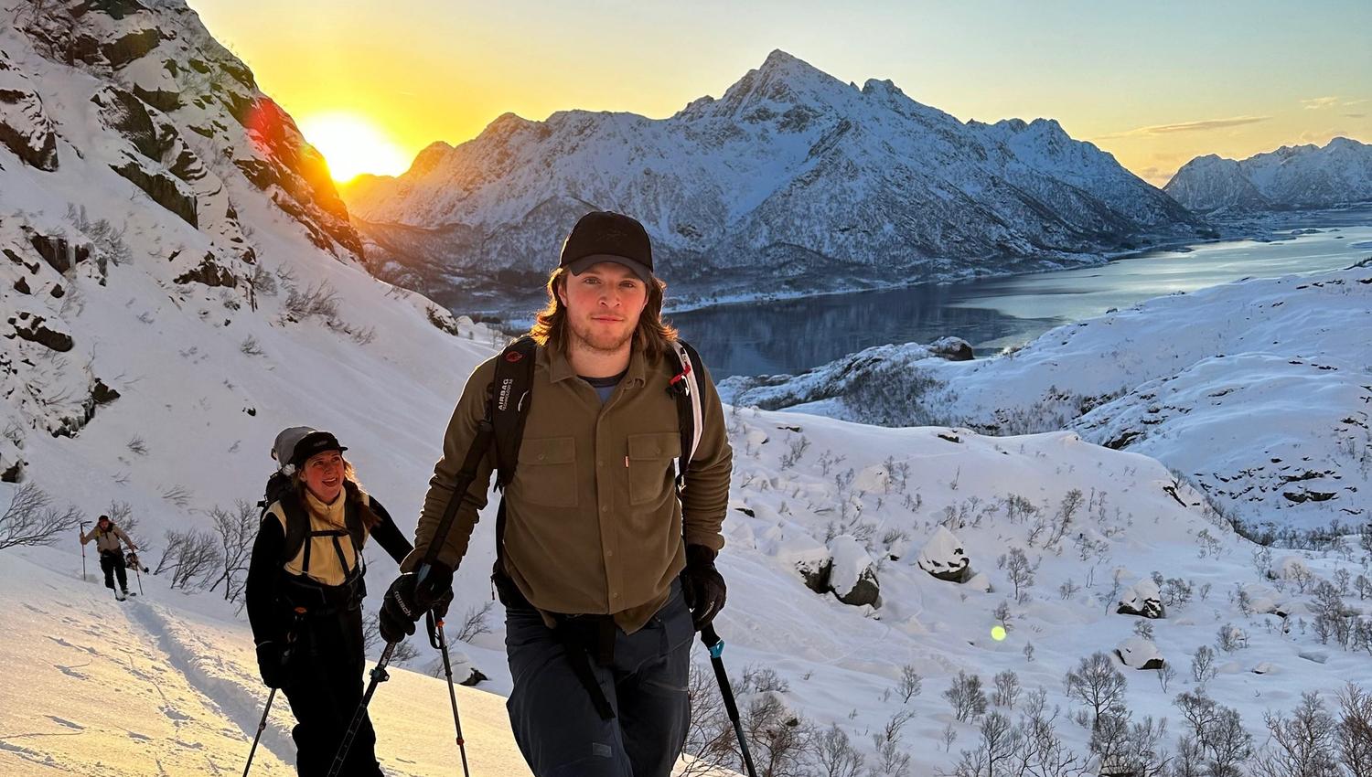 Ski, mountain, sun, snow and sea