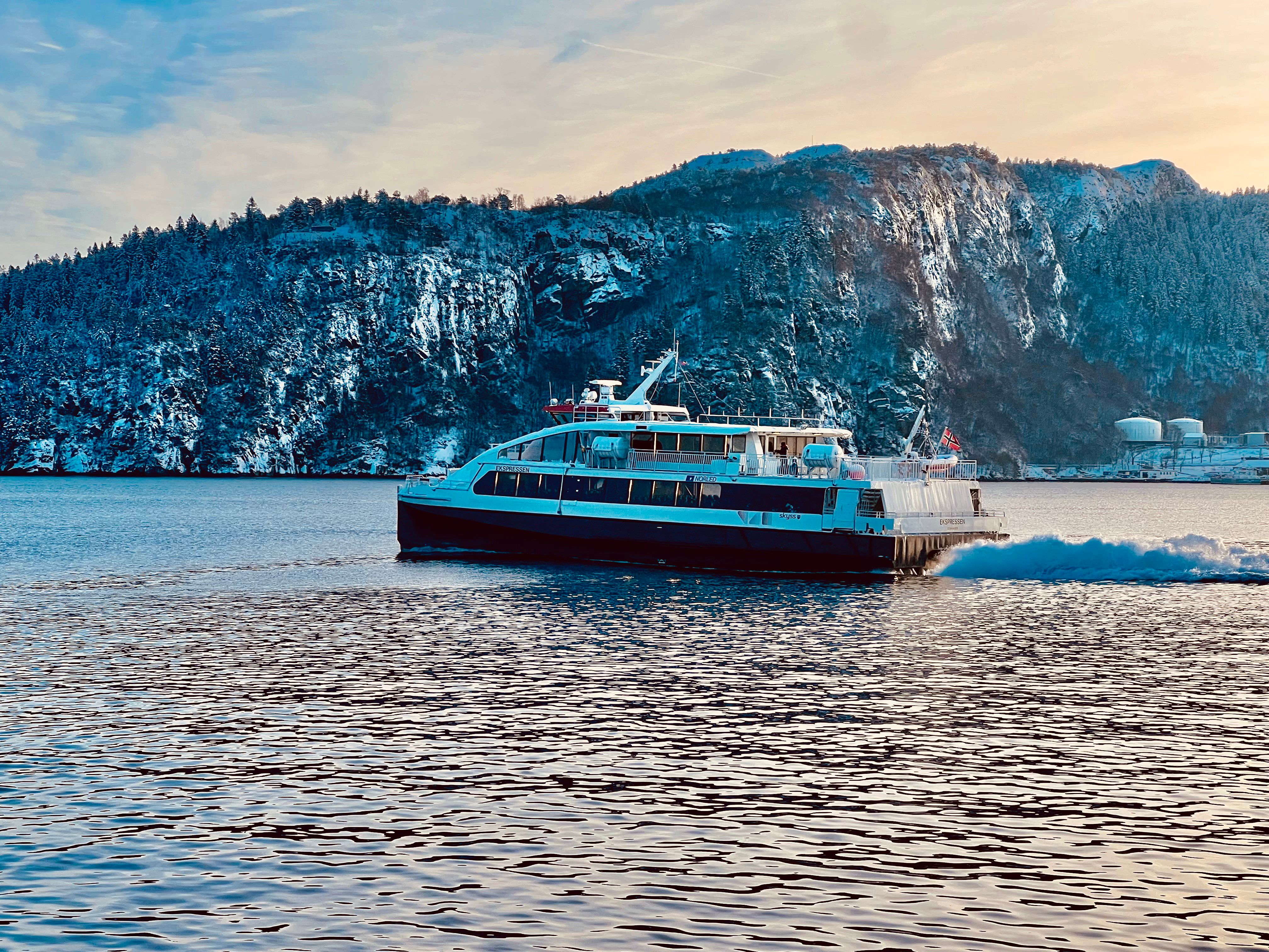Must-see Bergen: Guided tour on foot and by boat