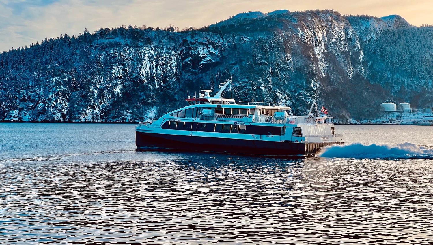 Must-see Bergen: Guided tour on foot and by boat
