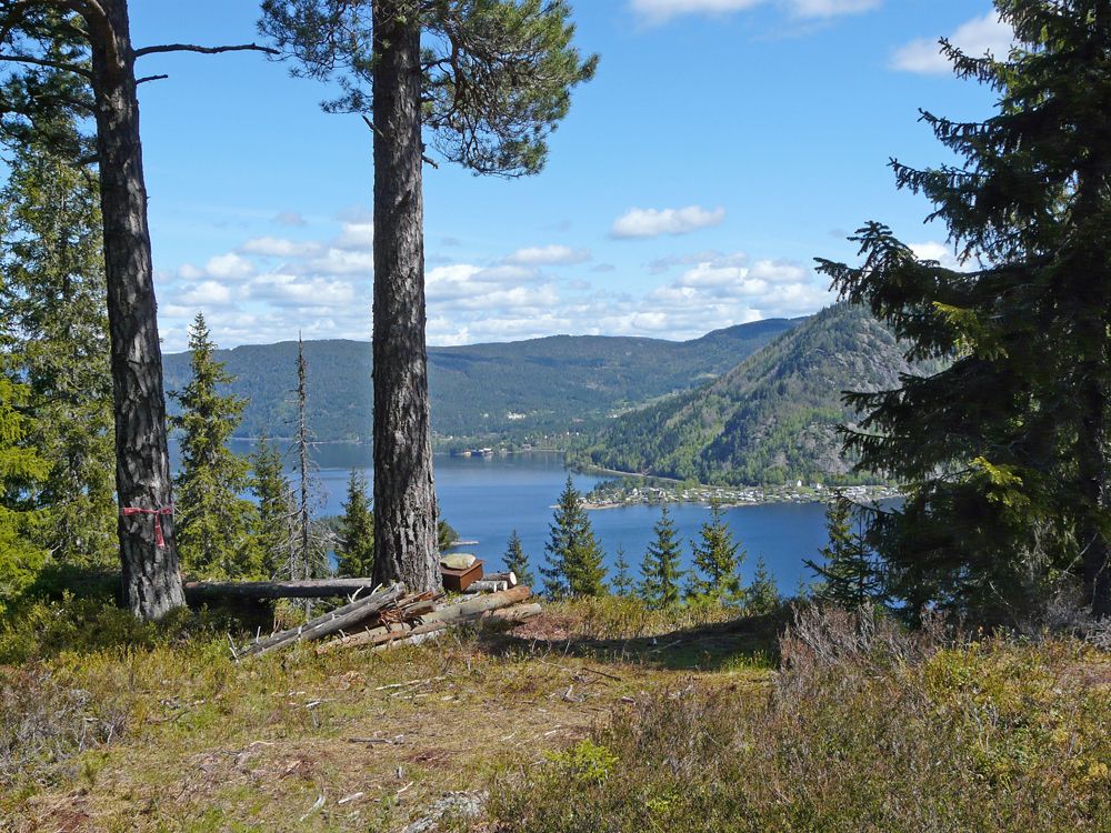 Horgeknipen, rasteplass undervegs