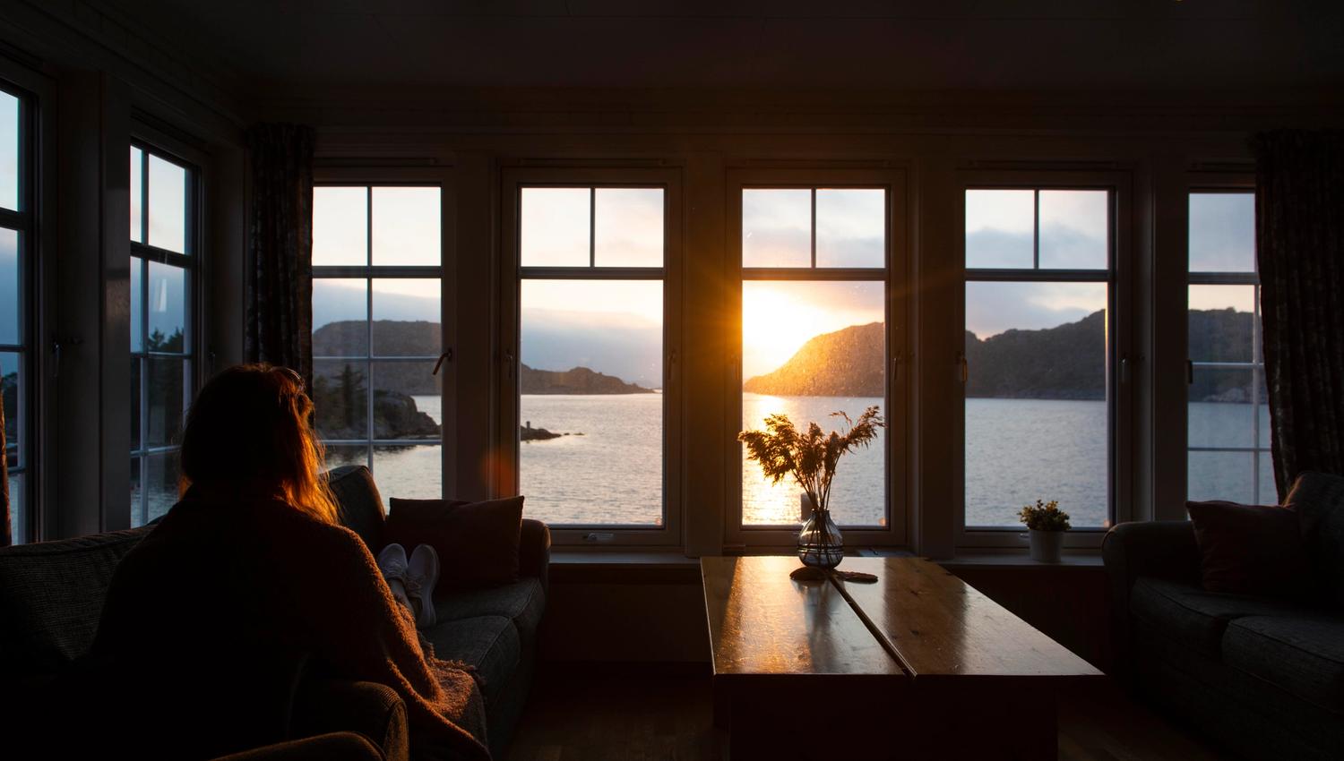 Solnedgang fra rom i Korshamn Rorbuer