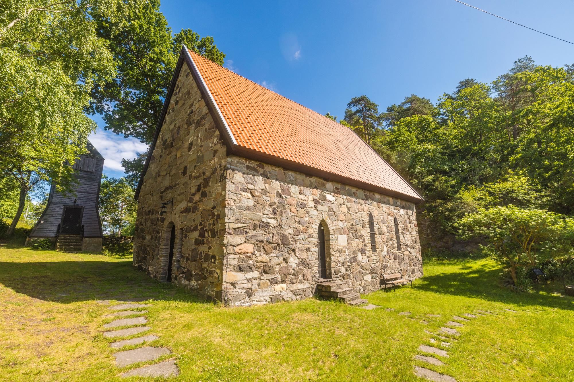 Løvøya chapel