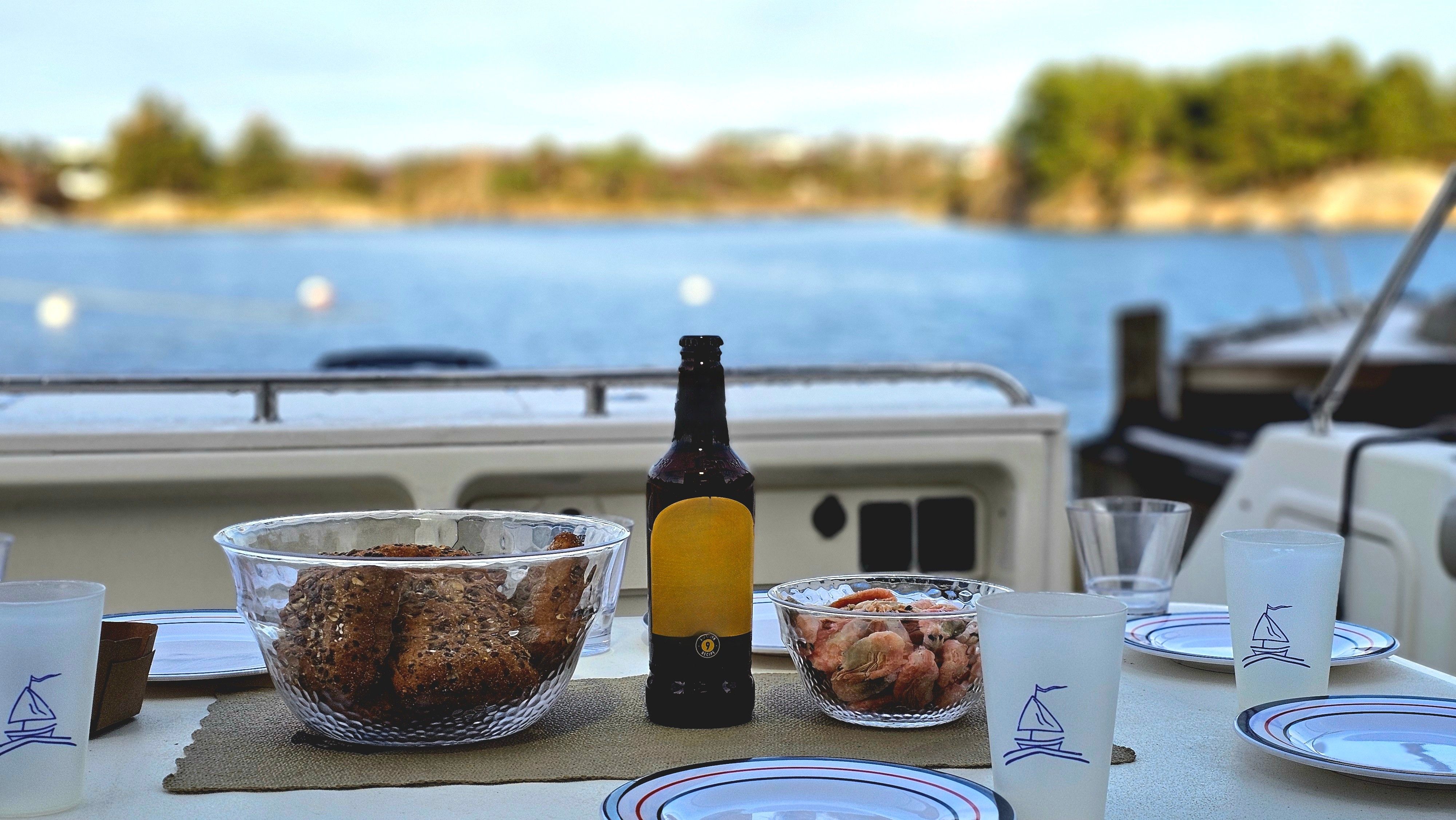 Picnic onboard