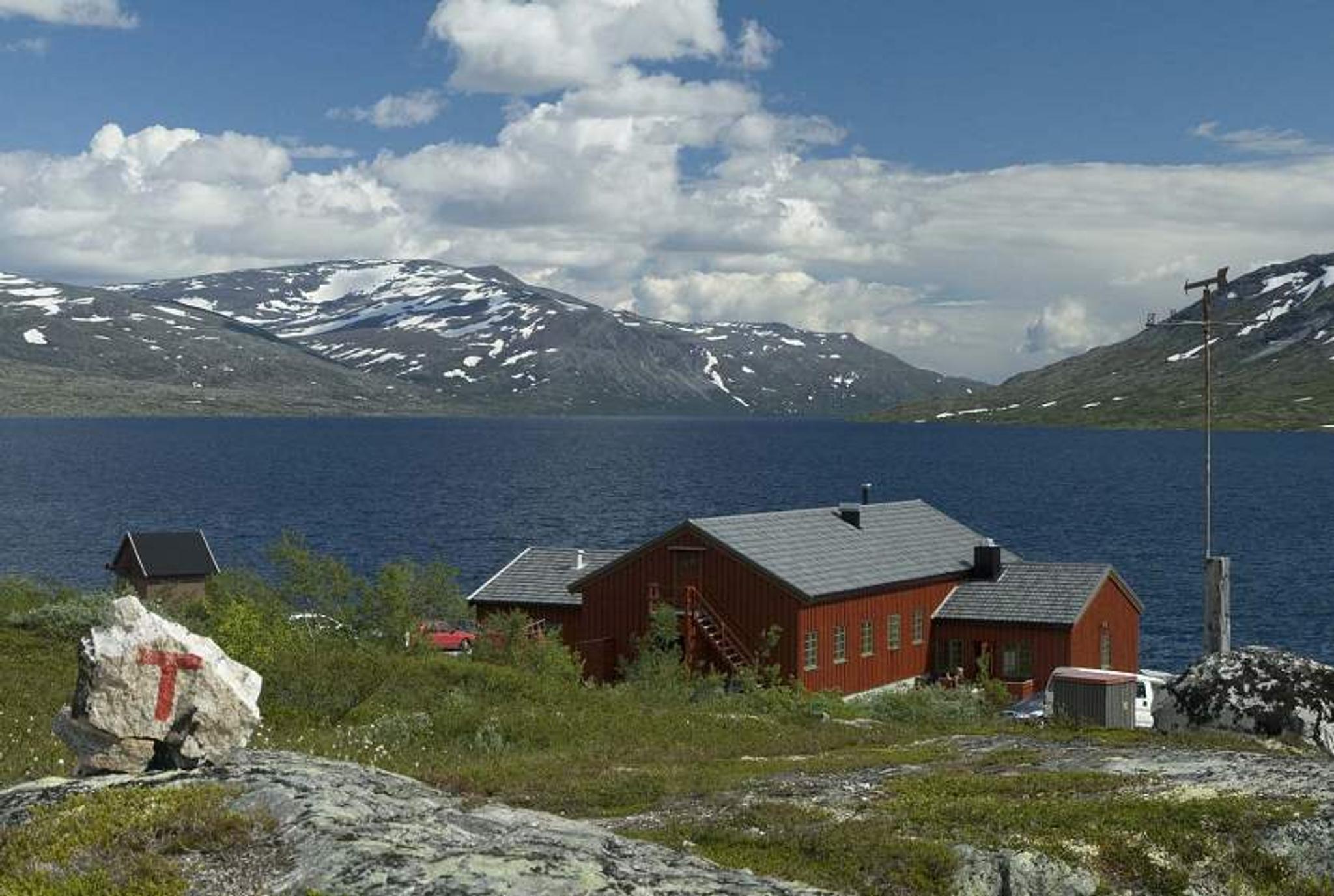 DNT Aursjøhytta mountain lodge