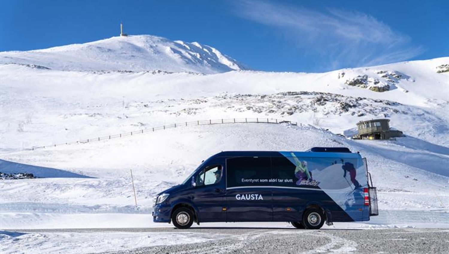 Shuttle bus that runs in the Gausta area