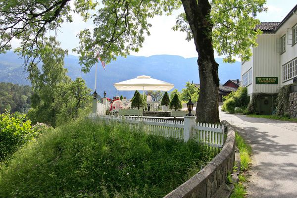 the terrace at Nutheim Gjestgiveri