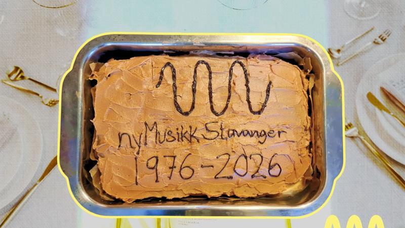 Bildet av kake med nyMusikk Stavanger 1976-2026 skrevet på