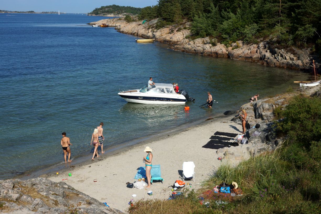 Strand på Risøya