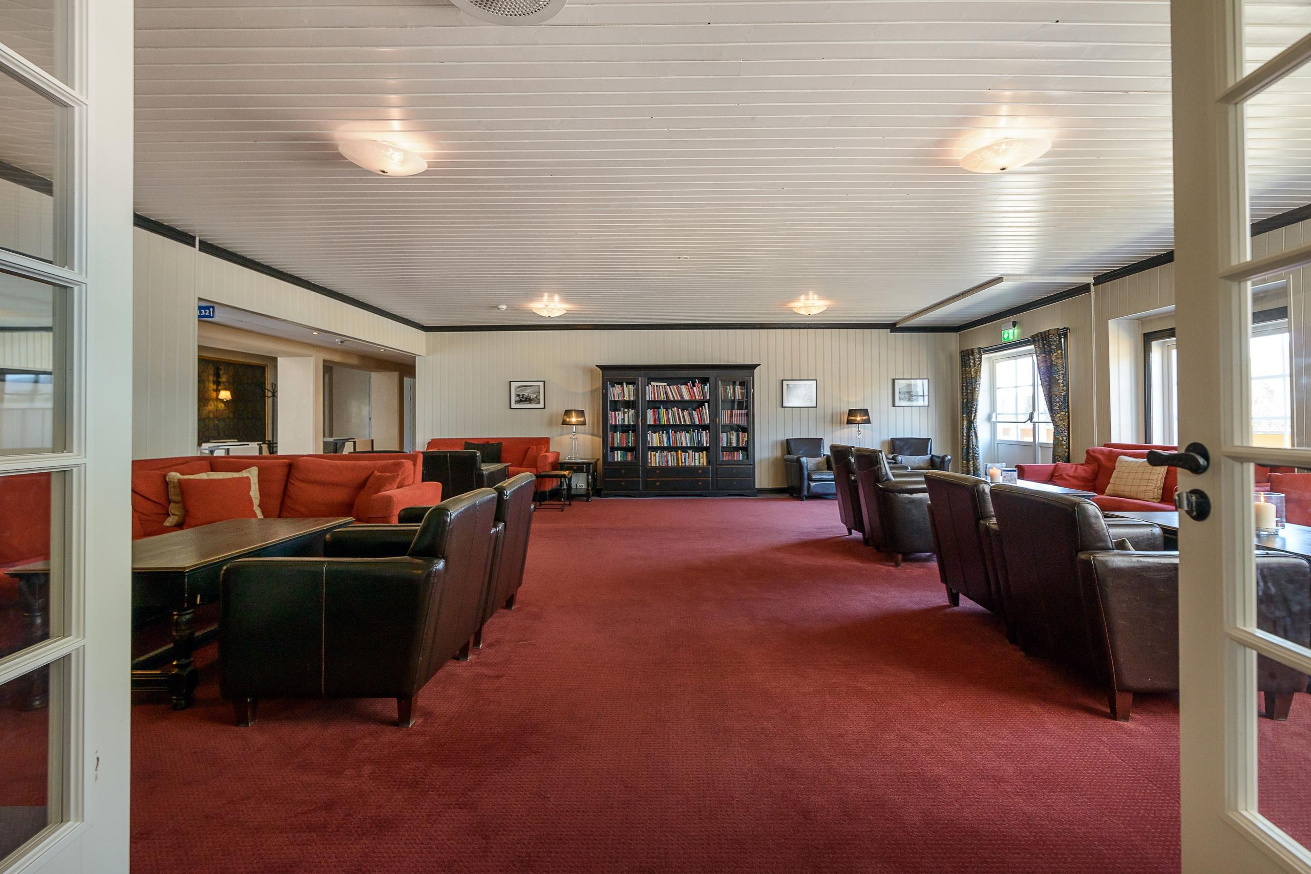 Die Bibliothek im Hafjell Hotel