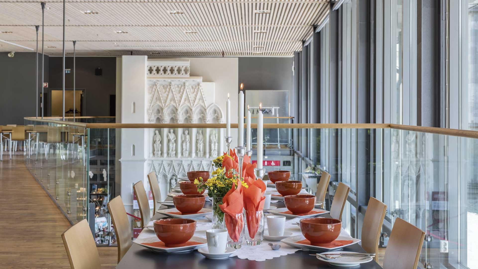 Café To Tårn