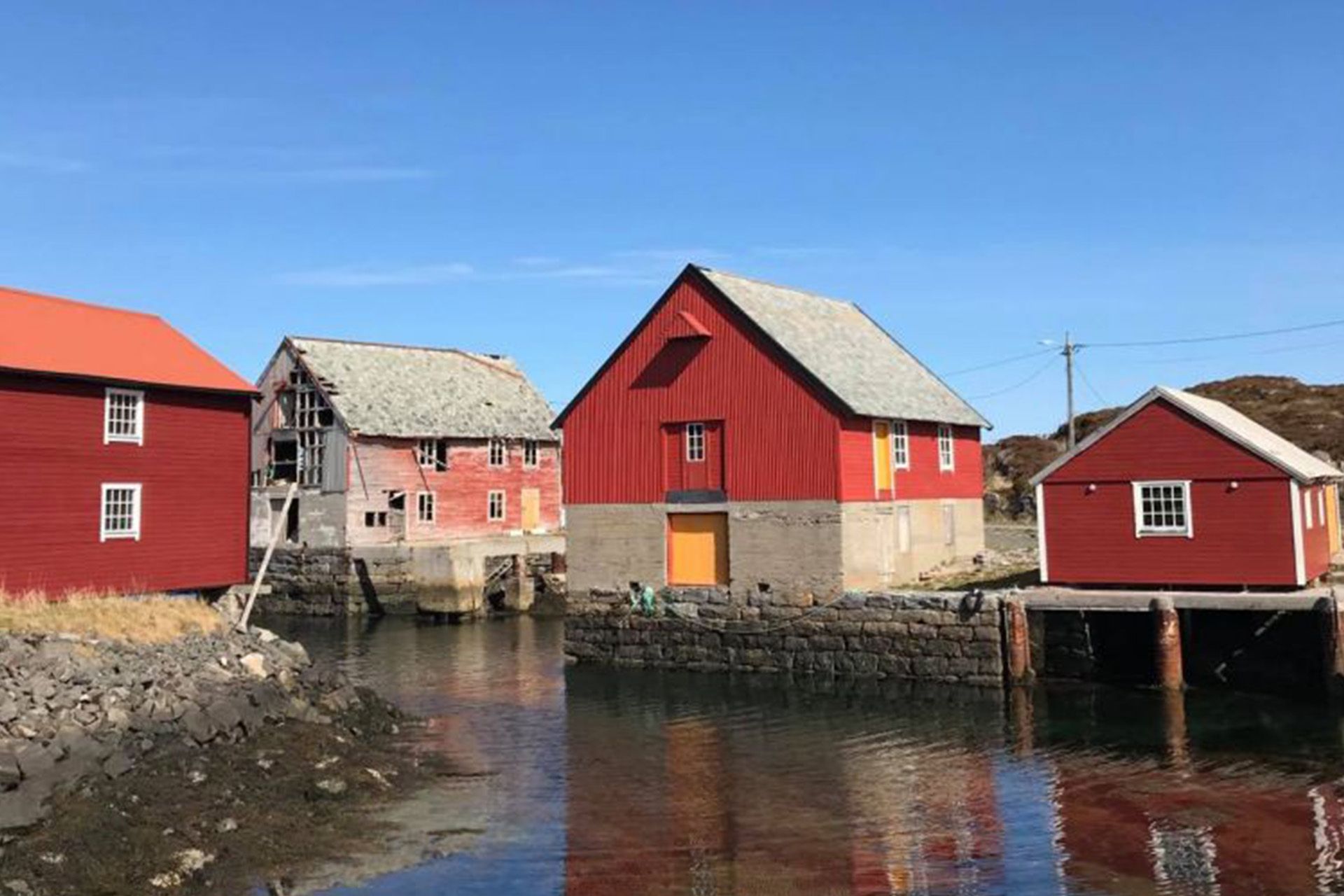 Sjøhus på Leira
