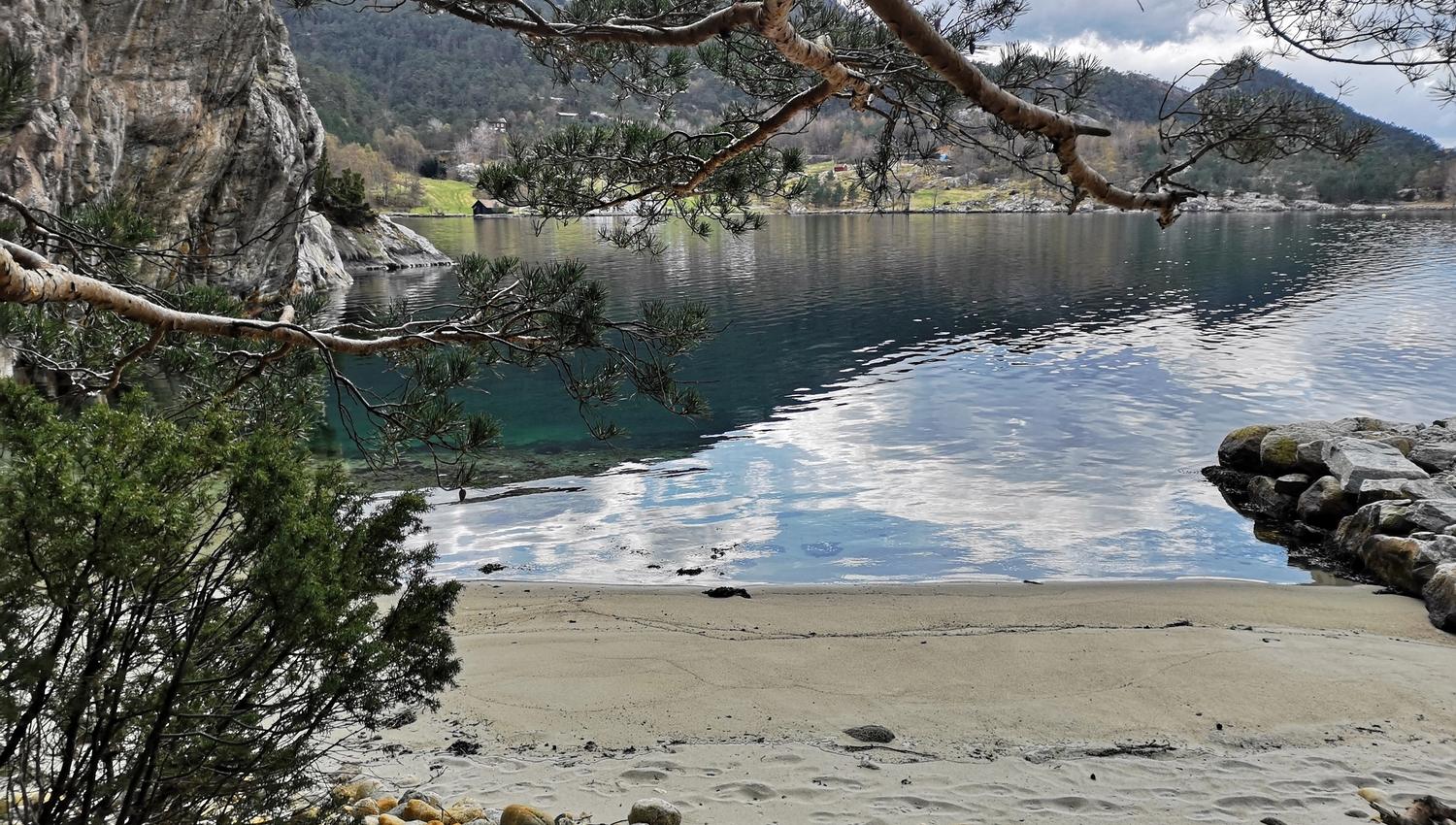 Find a private beach on your yacht cruise