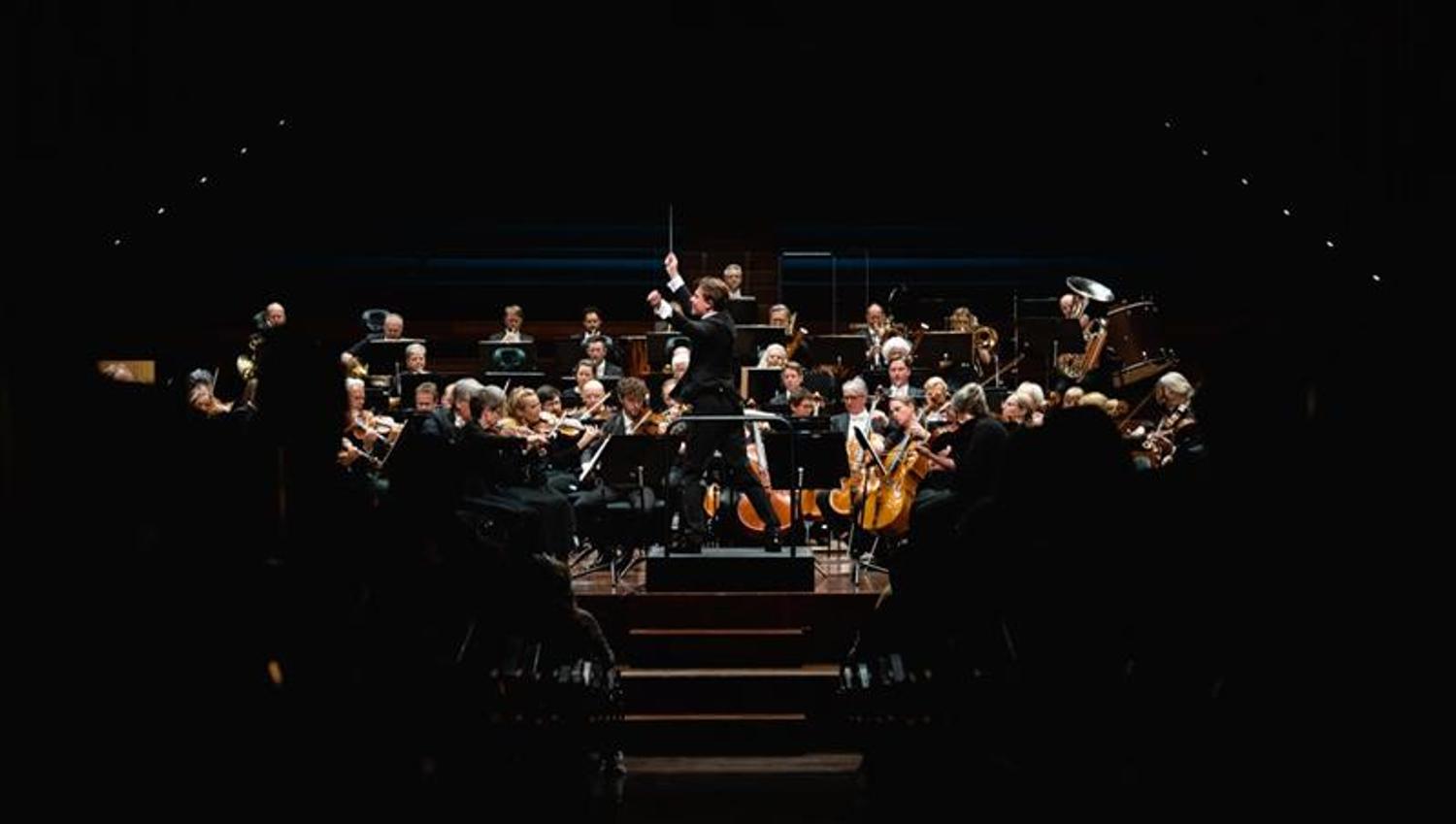 Oslo-Filharmonien på scenen