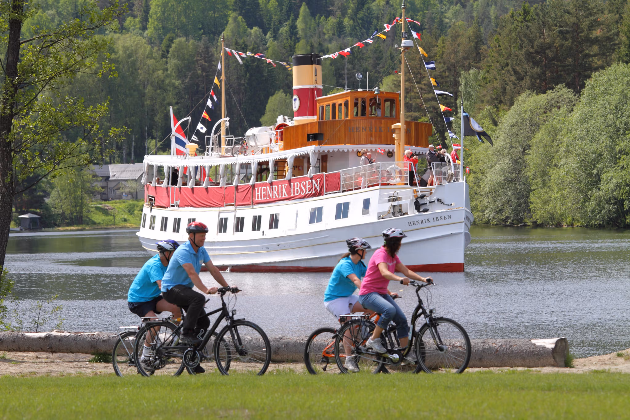 Sykkel i Telemark - sykle langs den flotte Telemarkskanalen på en rute som strekker seg fra Dalen til Ulefoss.
