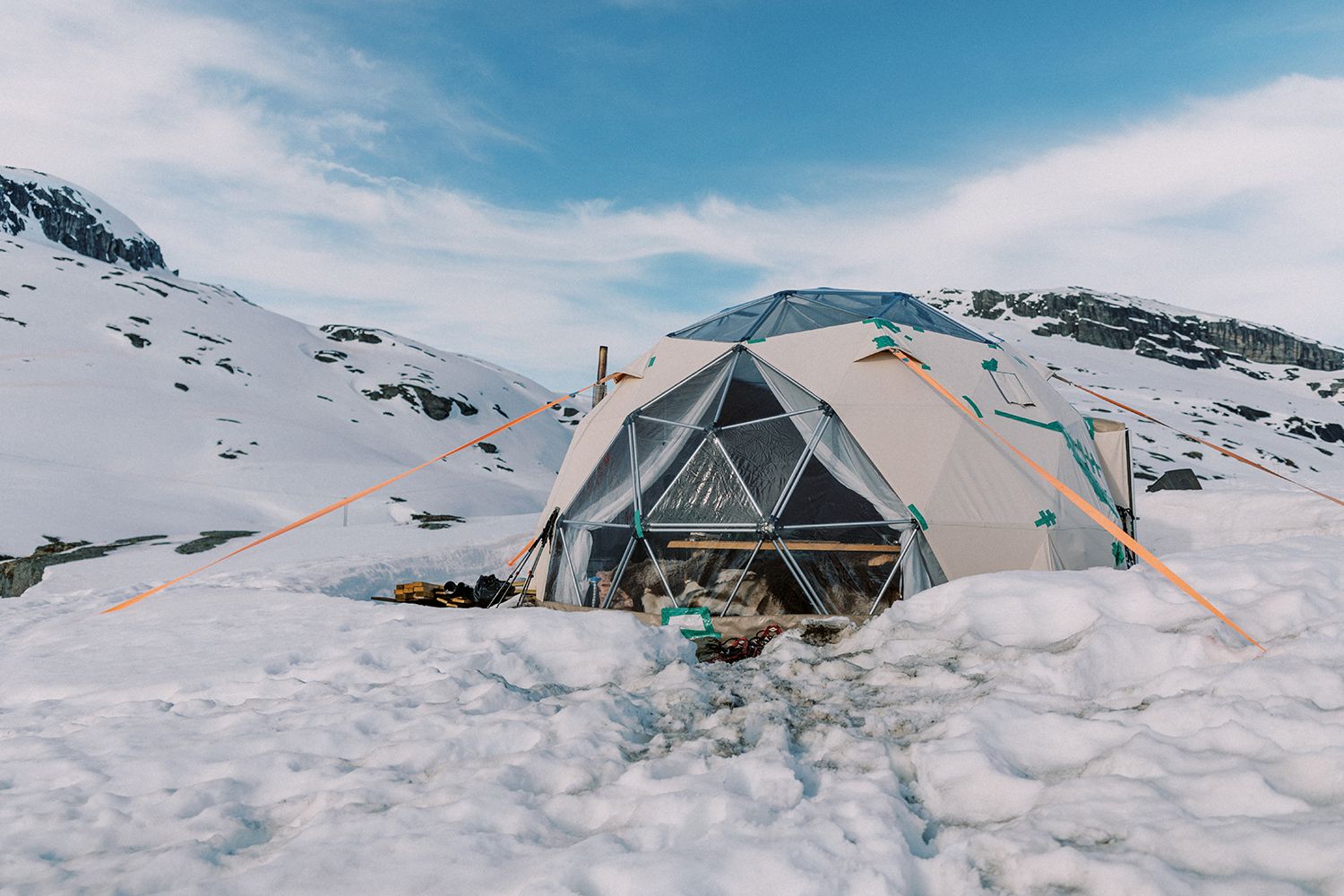 Trolltunga sunset/sunrise winter dome. 