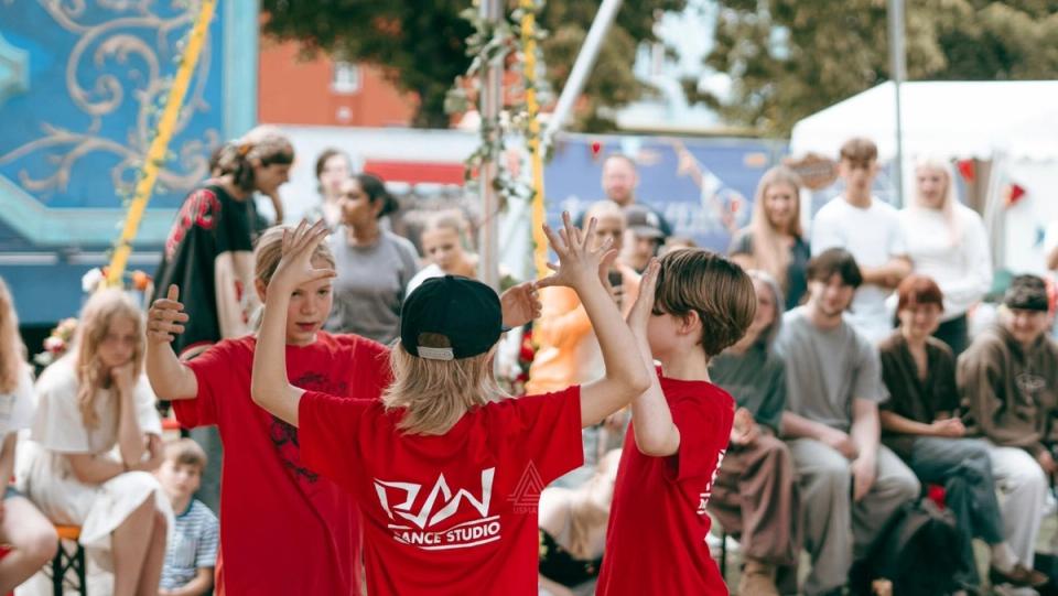 RAW Dance Studio på Olavsfest