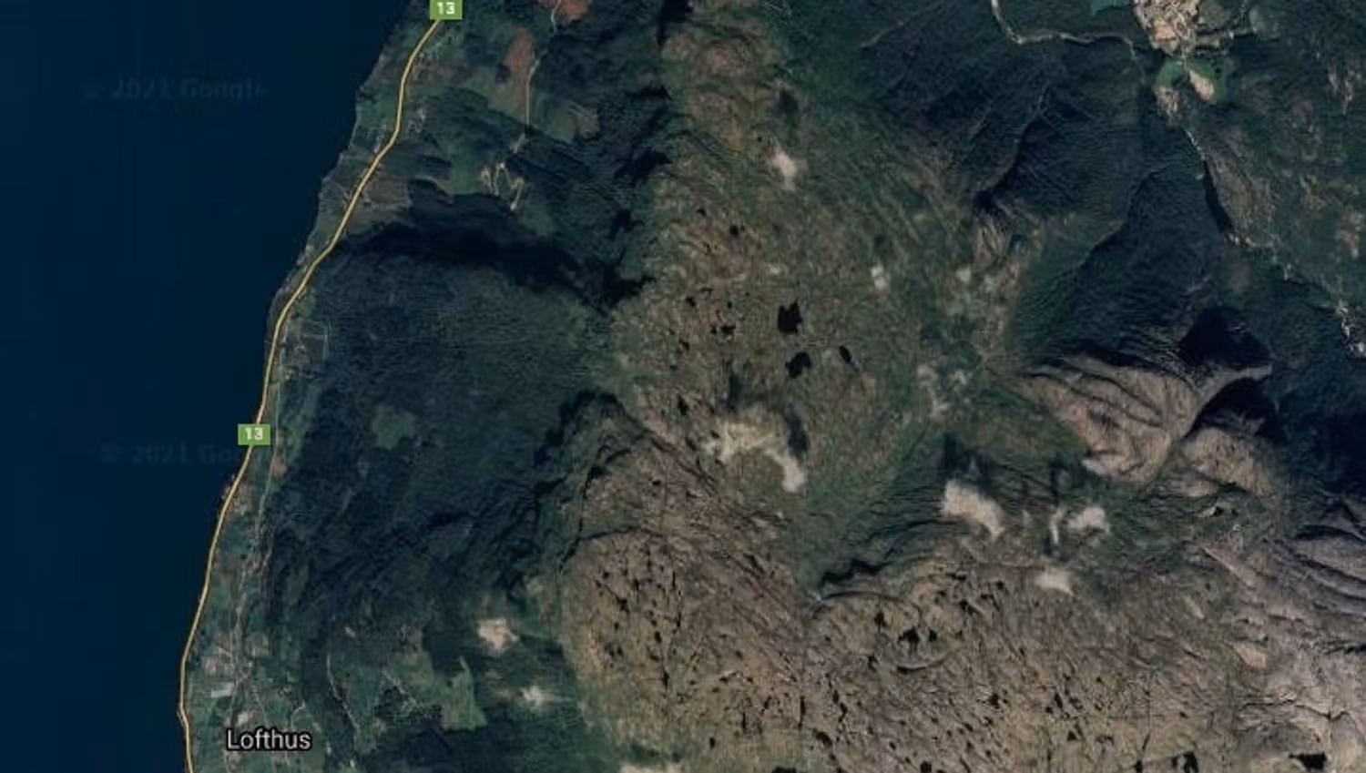 Avmerka parkeringsområder Kinsarvik og Lofthus