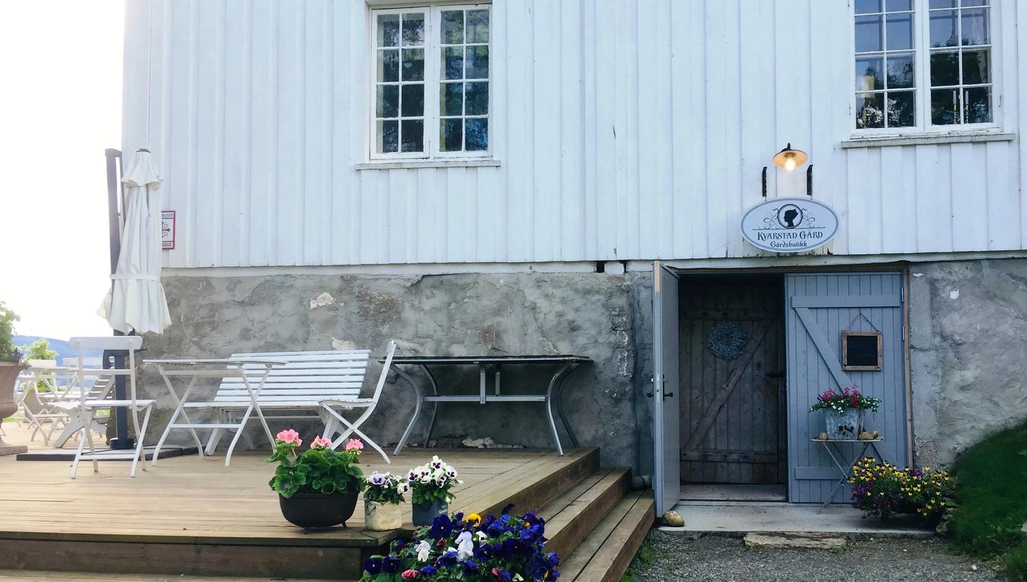 Kvarstad gårdskafe