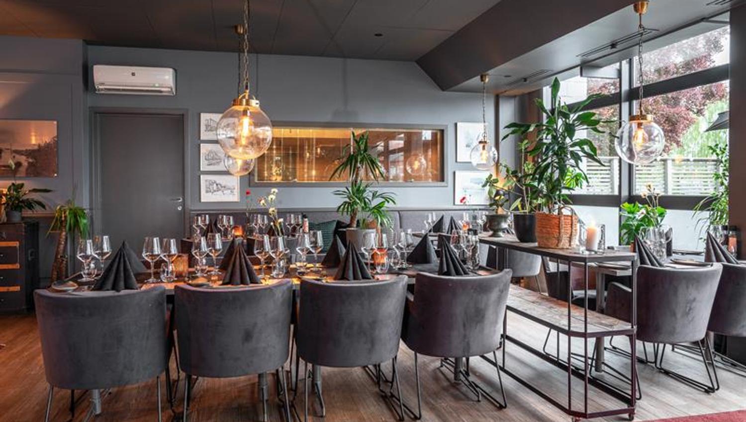 The restaurant