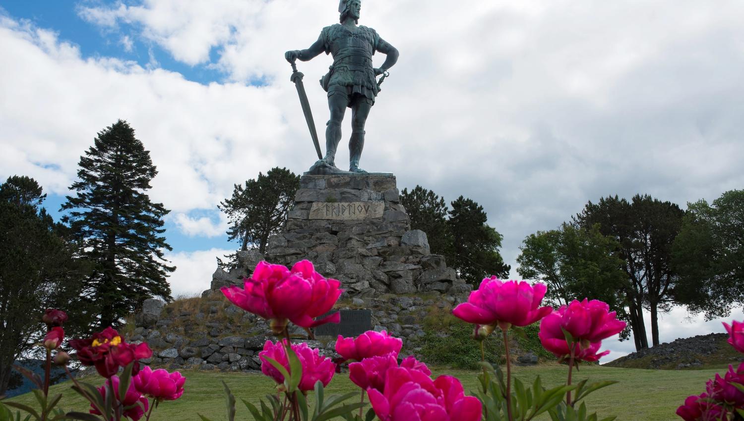 Sylvringen - Historical tour in Vik