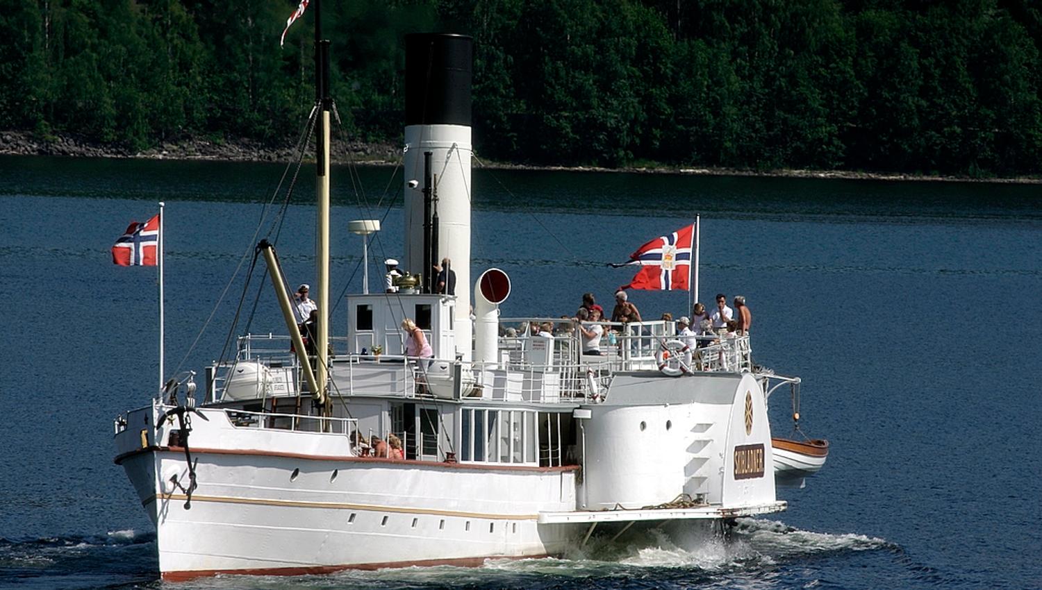 Skibladner forfra