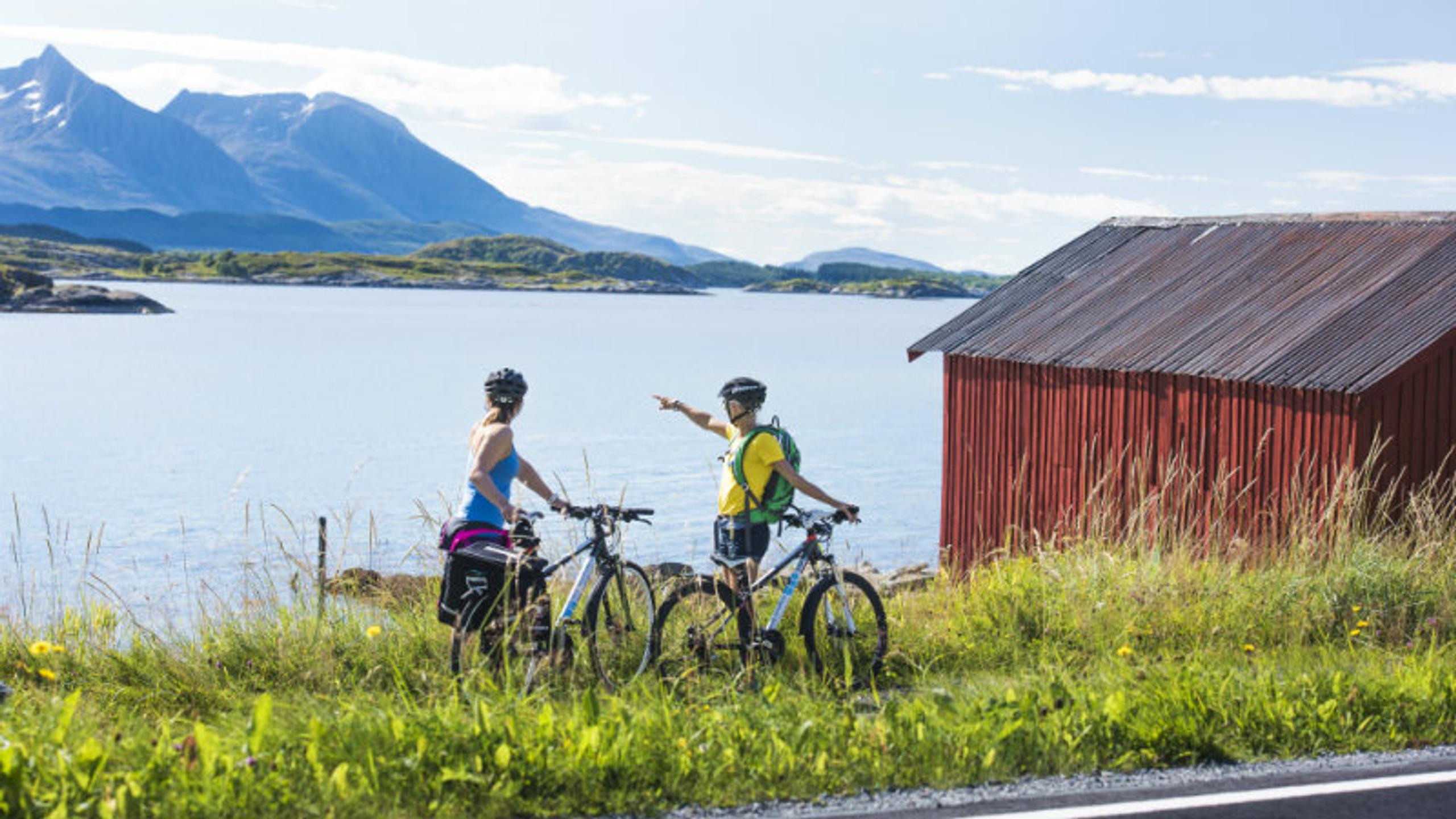 Atvthe island Herøy