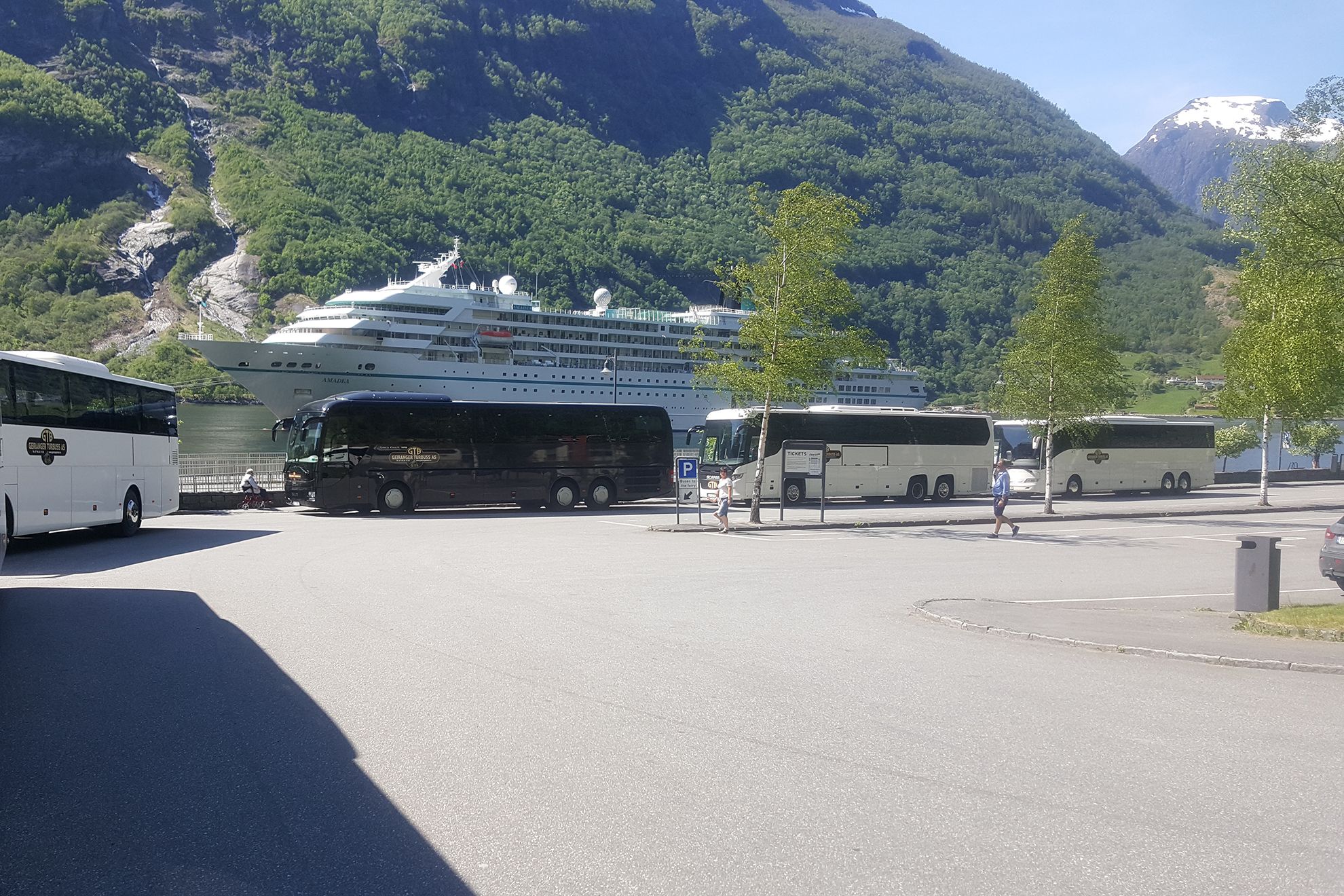Turbusser i Geiranger