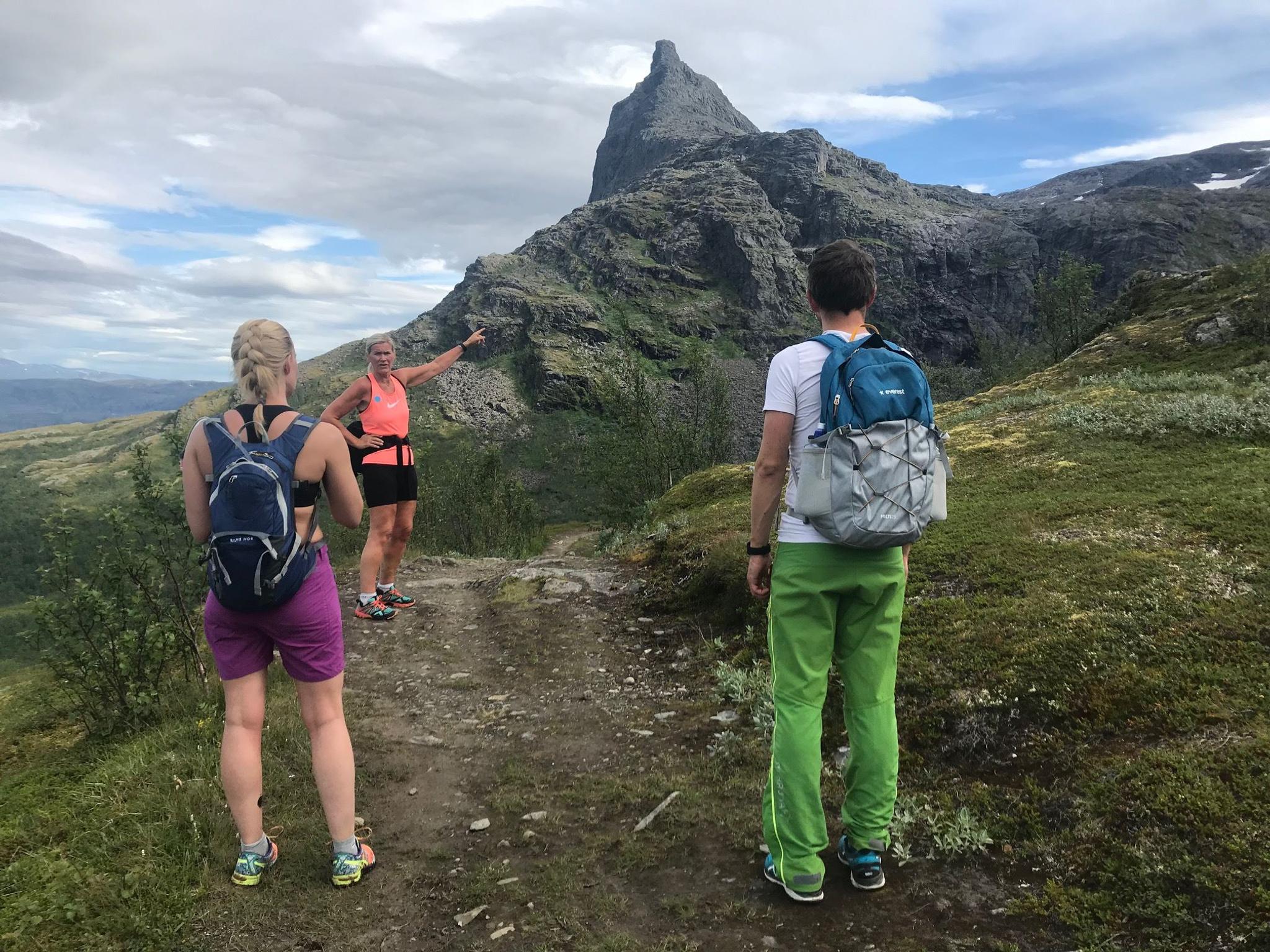 Hiking to Tøttatoppen Peak