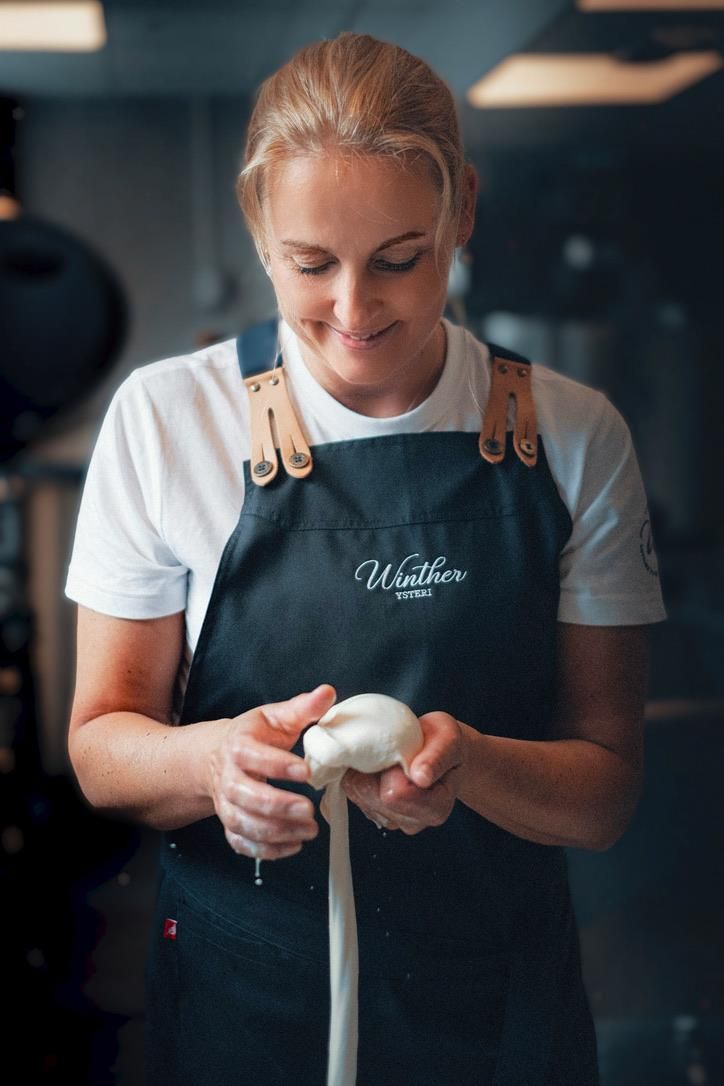 Making mozzarella