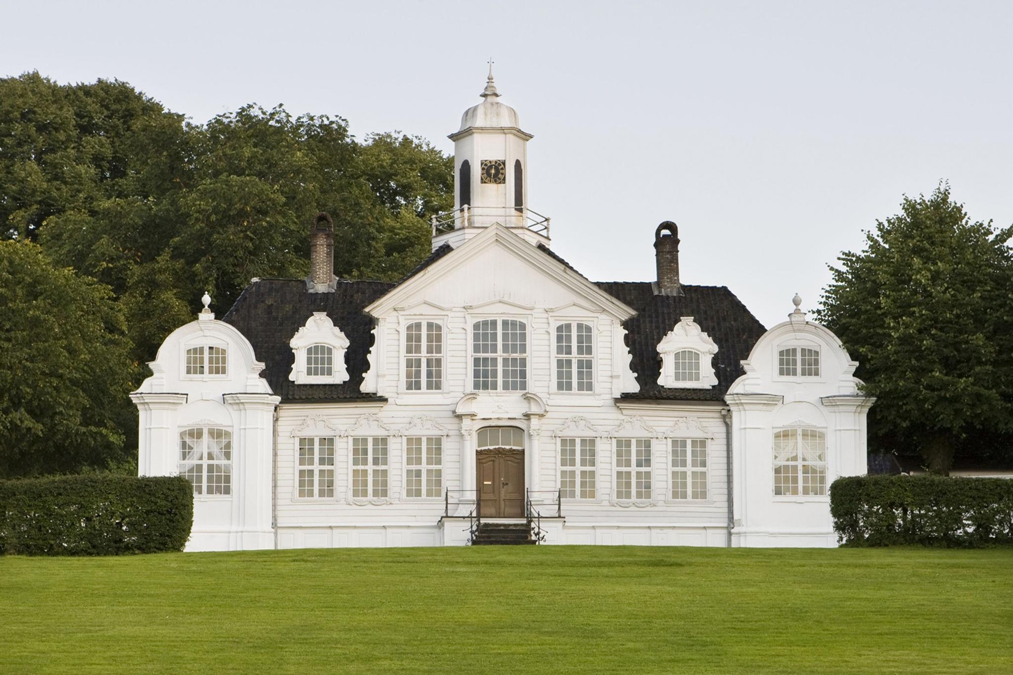 Damsgård Country Mansion