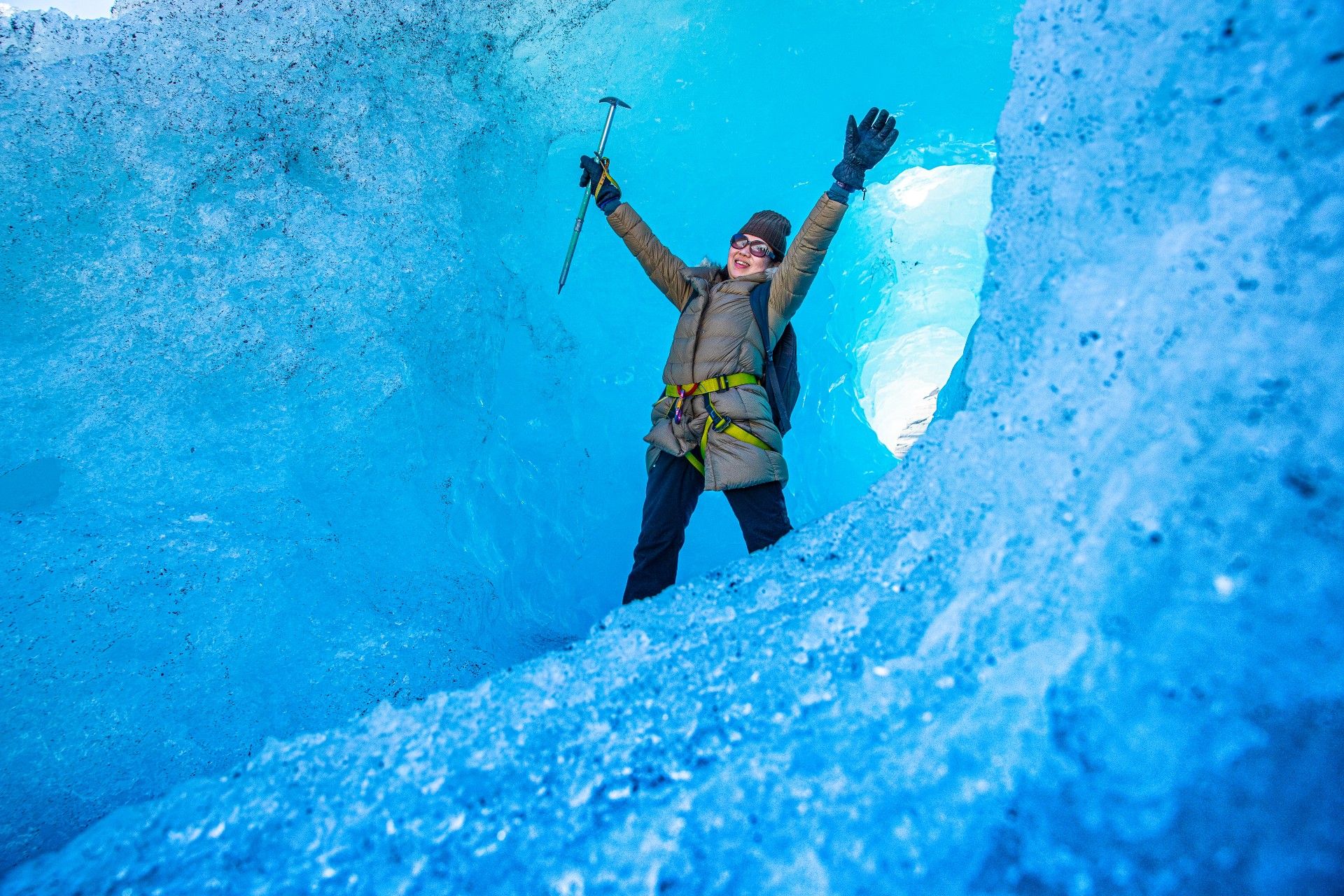 X-tra short blue ice hike