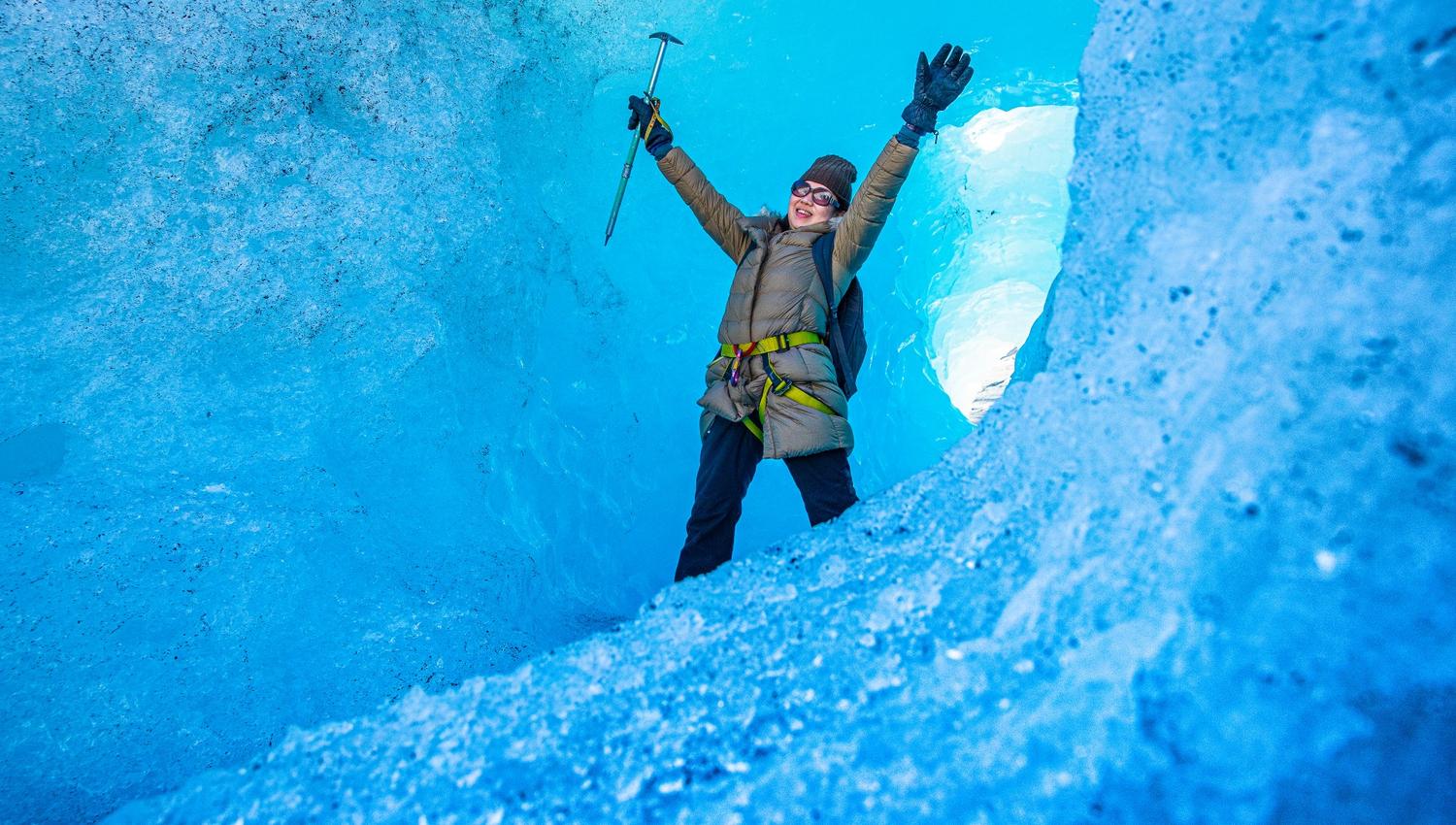 X-tra short blue ice hike