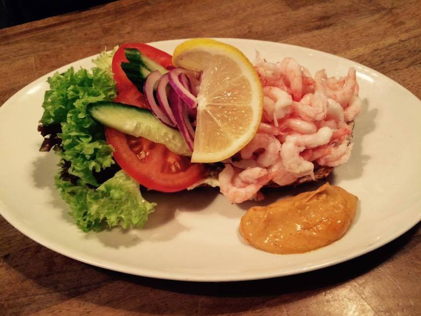 Rekesmørbrød Hos Naboen