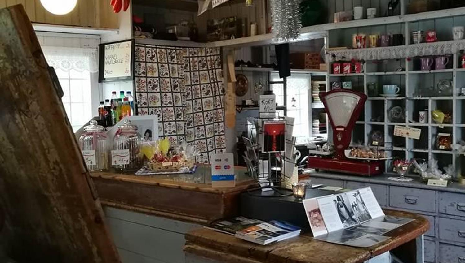 rustic local, merchant's counter