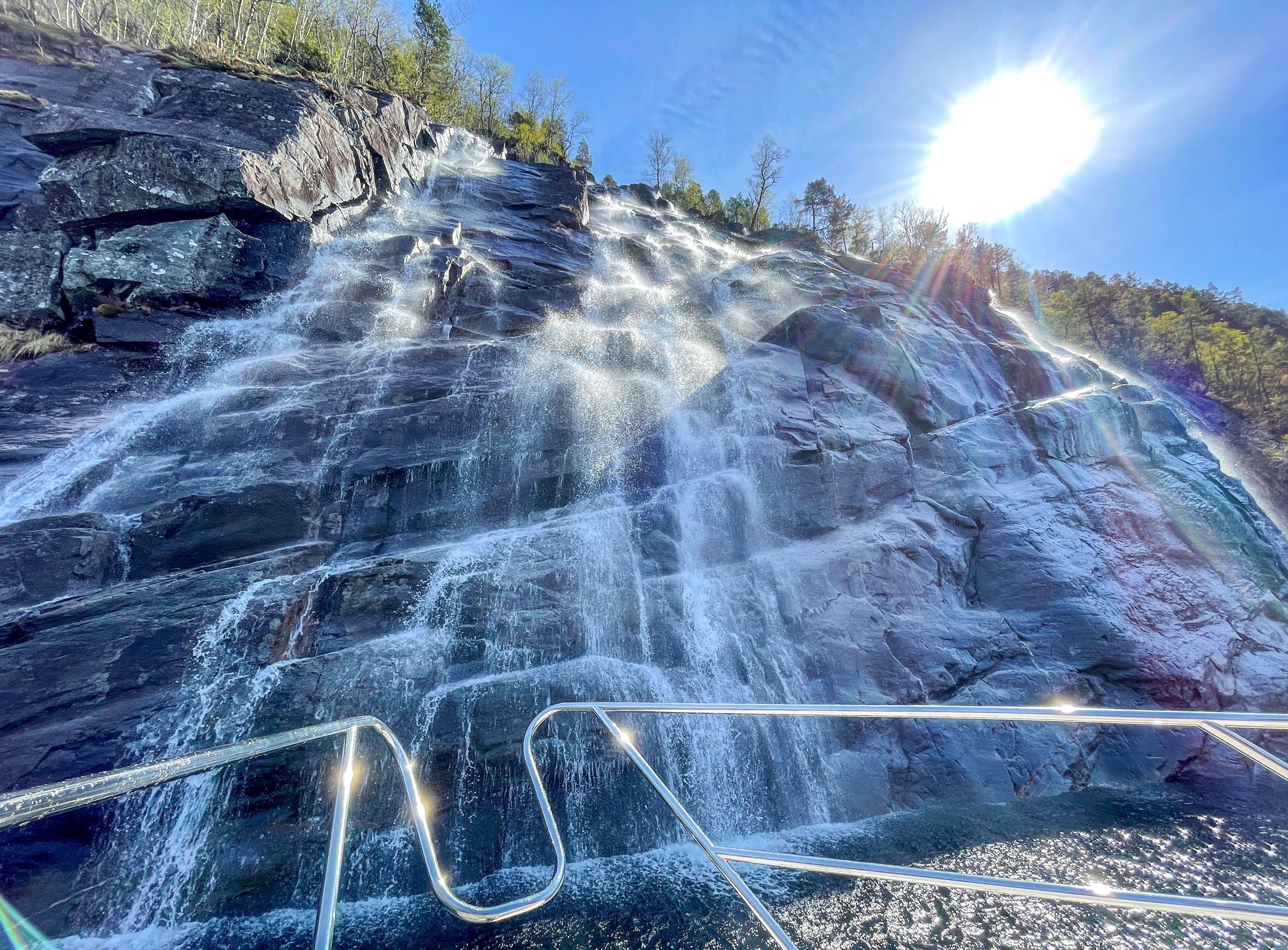 Modalen waterfall