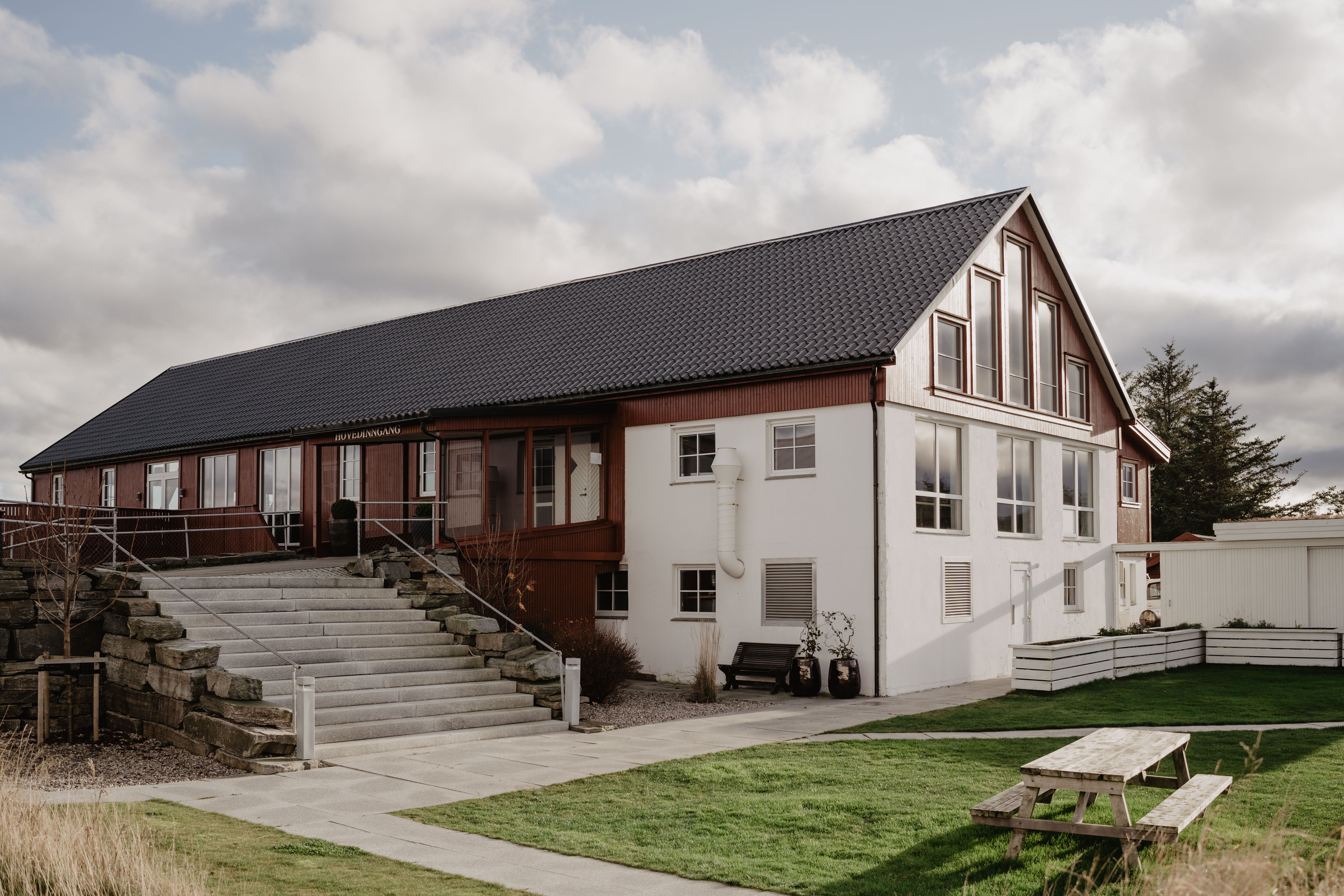 Solastranden Gård