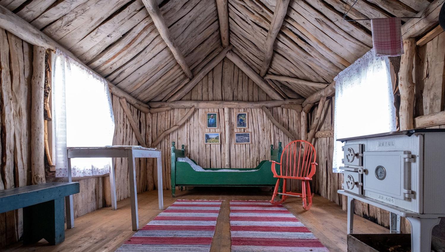 museum, ancient bedroom
