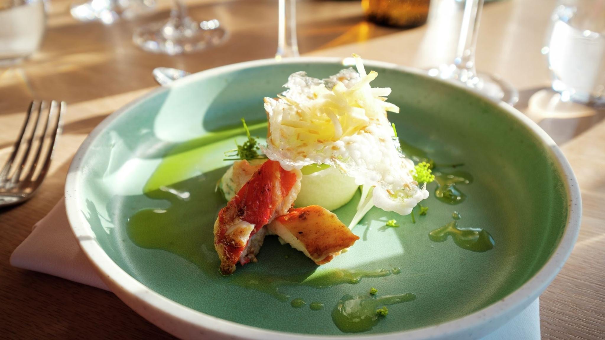 A taste of Helgeland – a 2-day yacht trip from Sandnessjøen