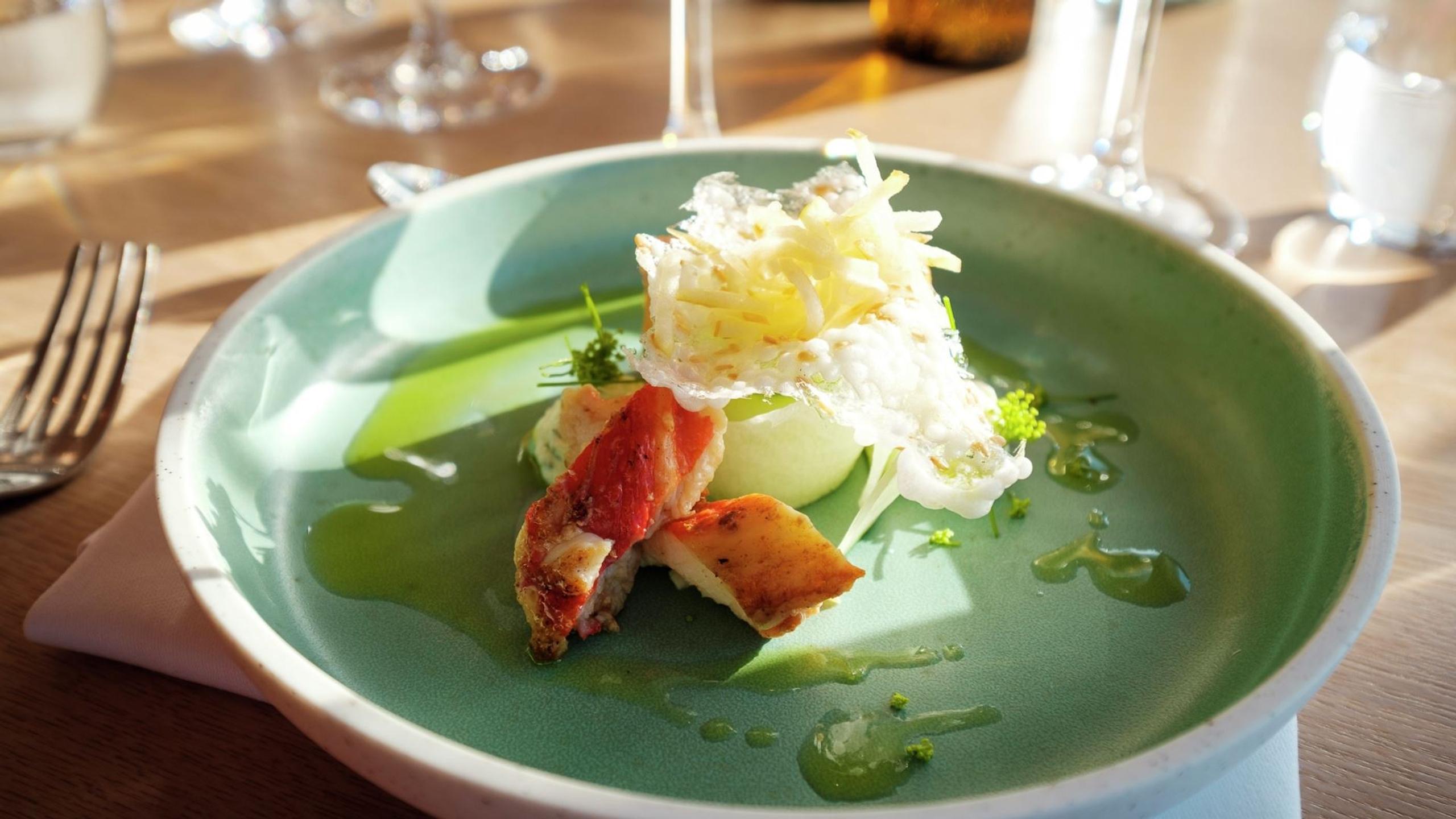 A taste of Helgeland – a 2-day yacht trip from Sandnessjøen