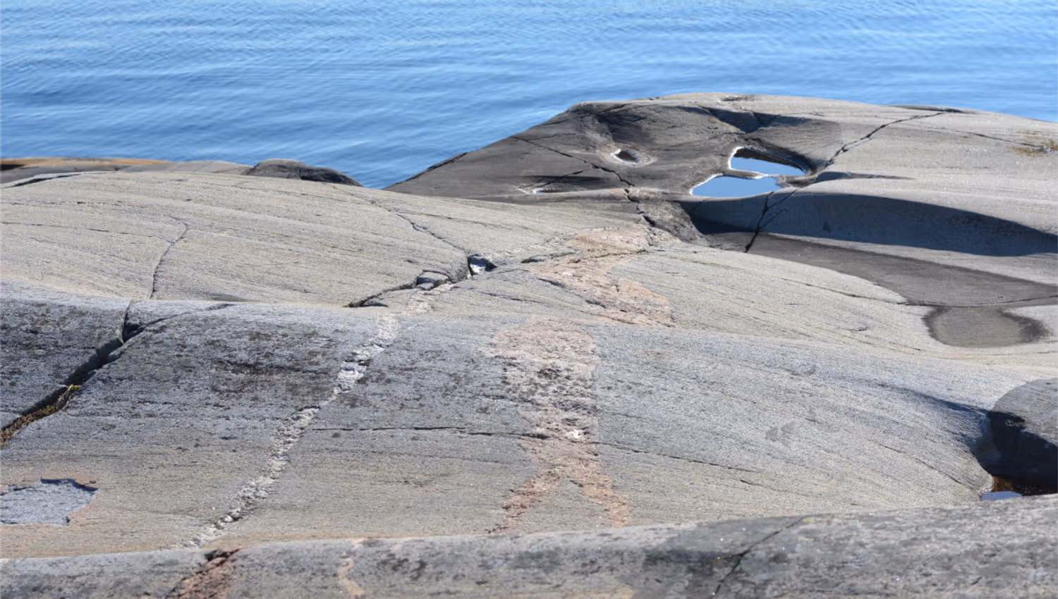 The polished rocks at Stangnes