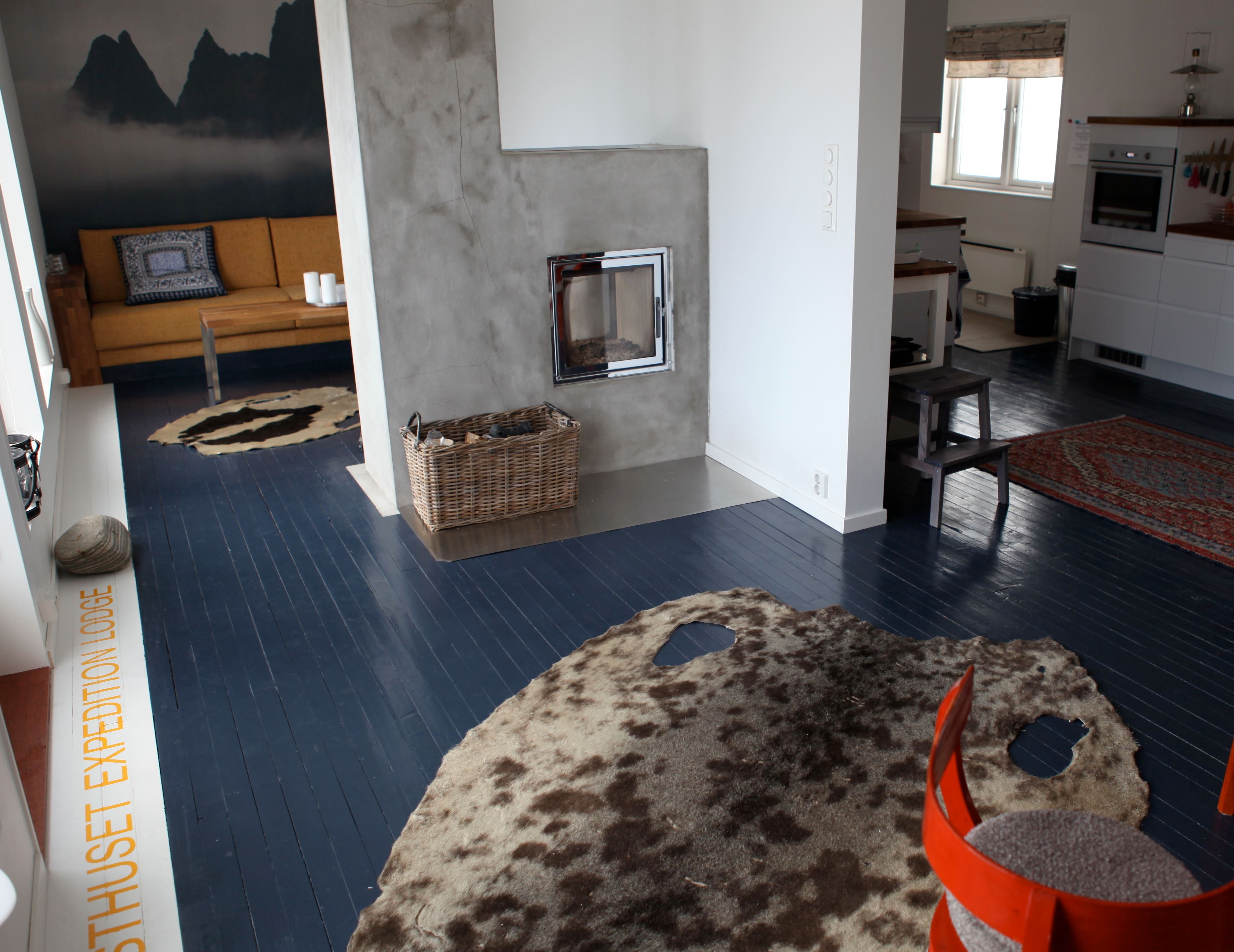 Living area at Posthuset Expedition Lodge