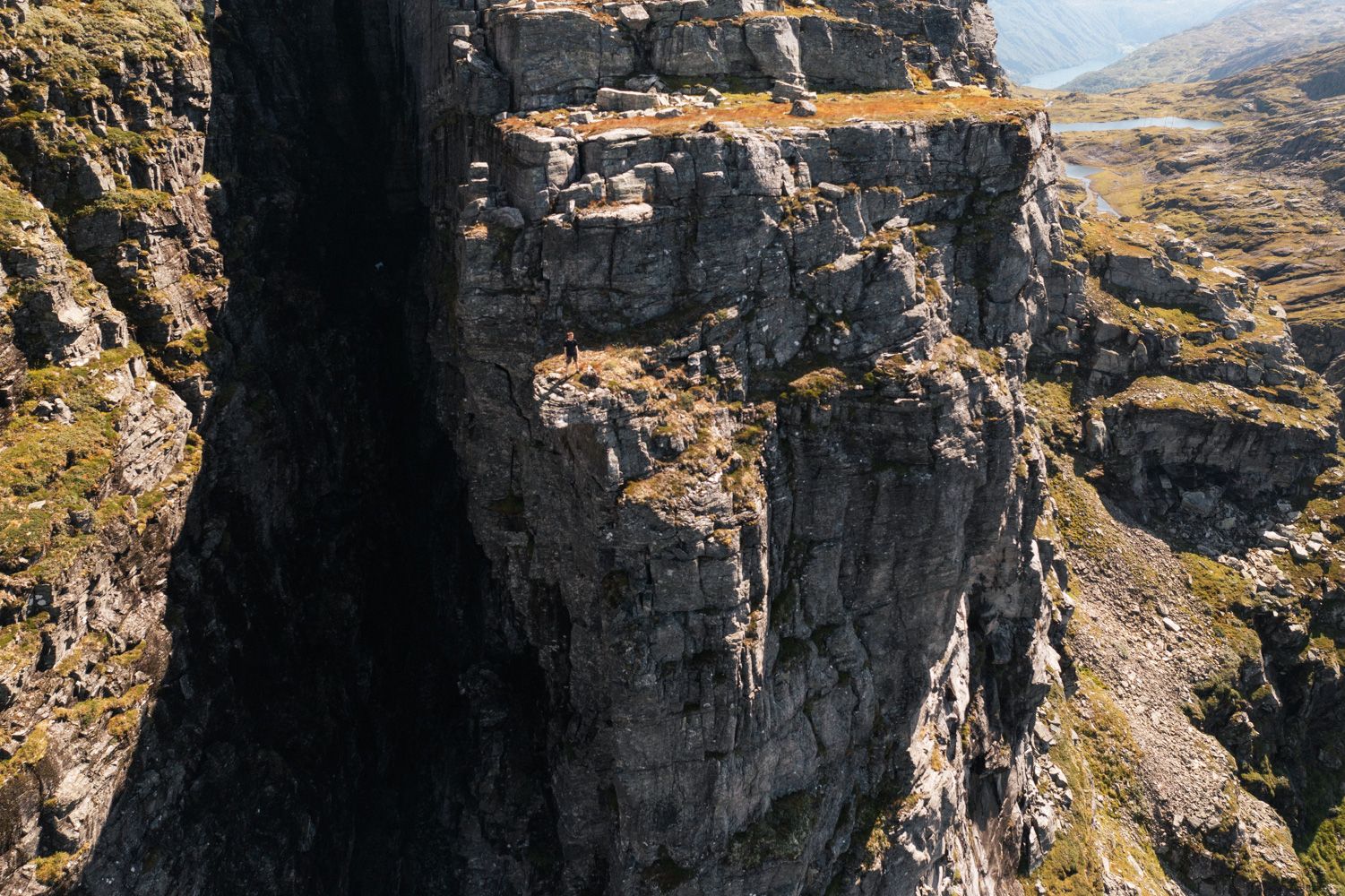 Massiv fjellformasjon.