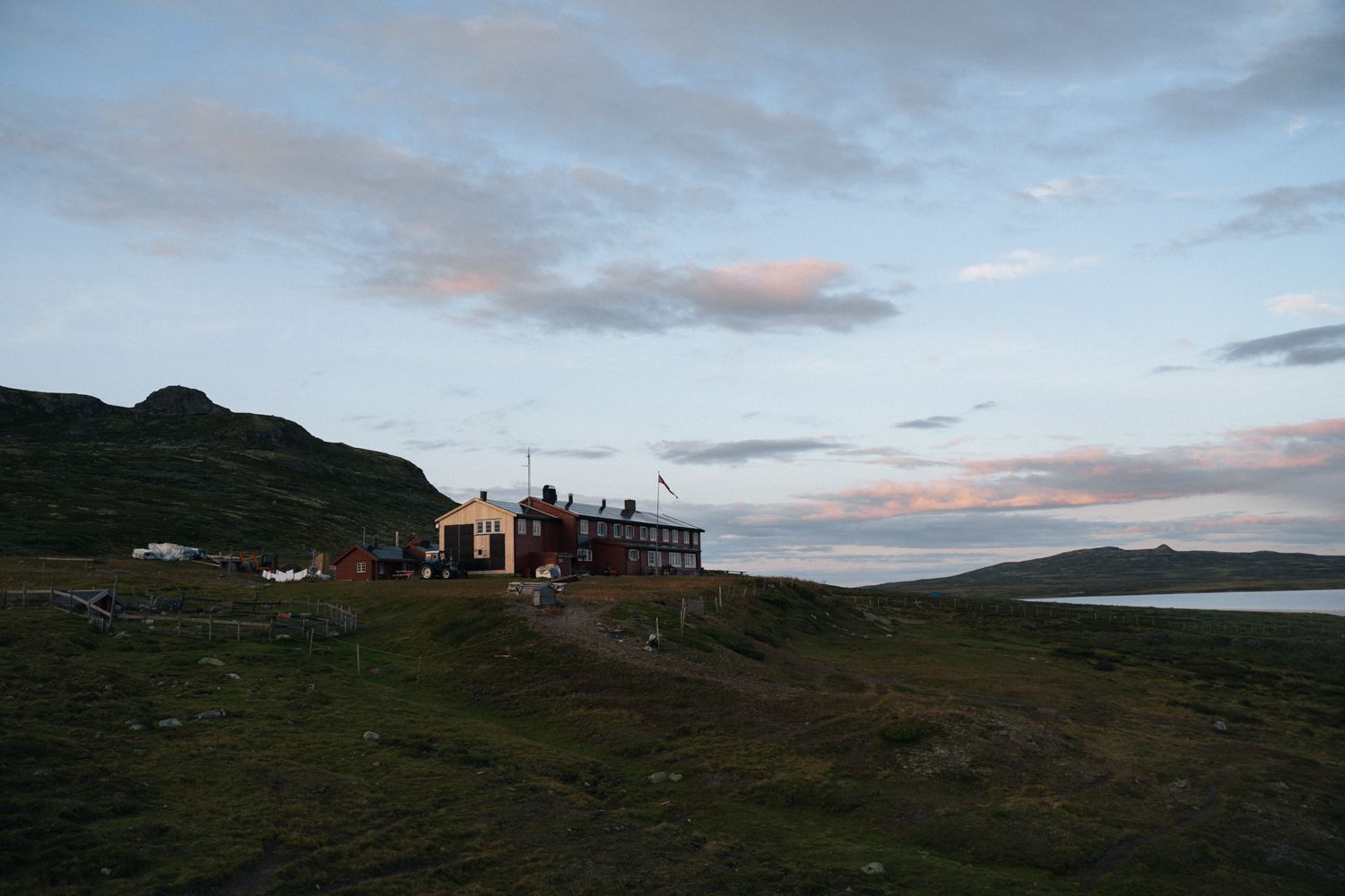 Rauhelleren mountain lodge during a sunset evening.