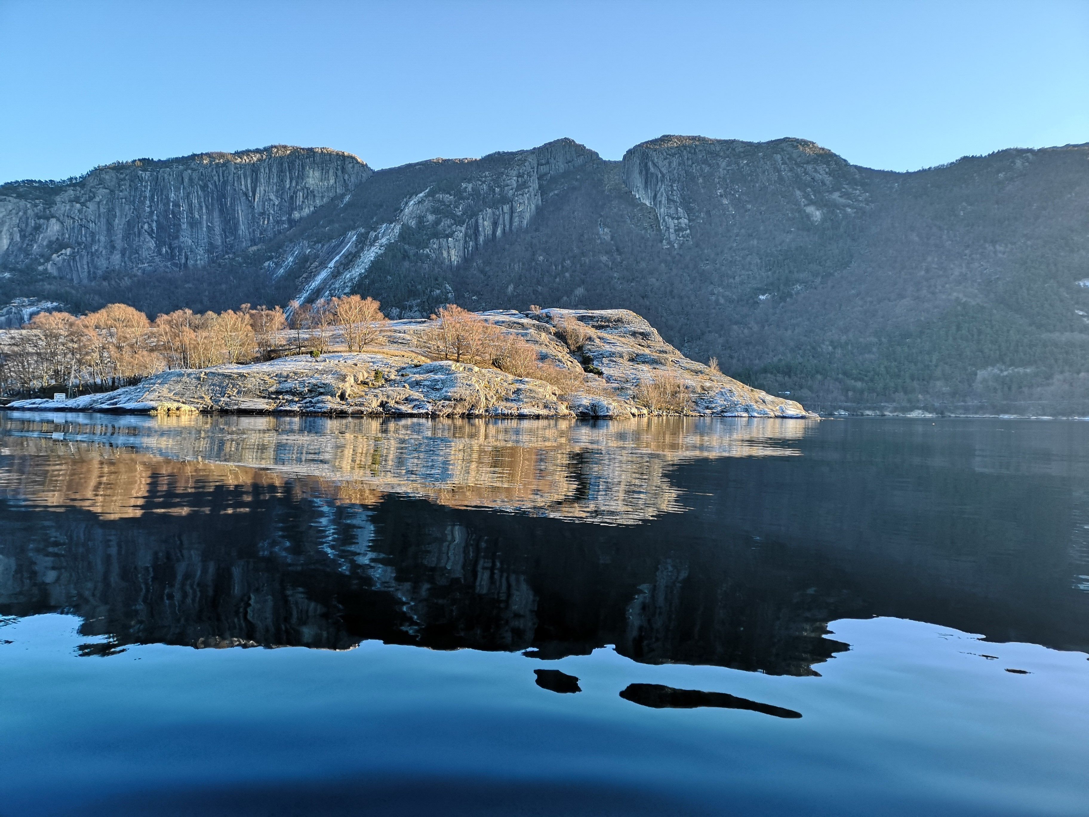 Fjordlandskap